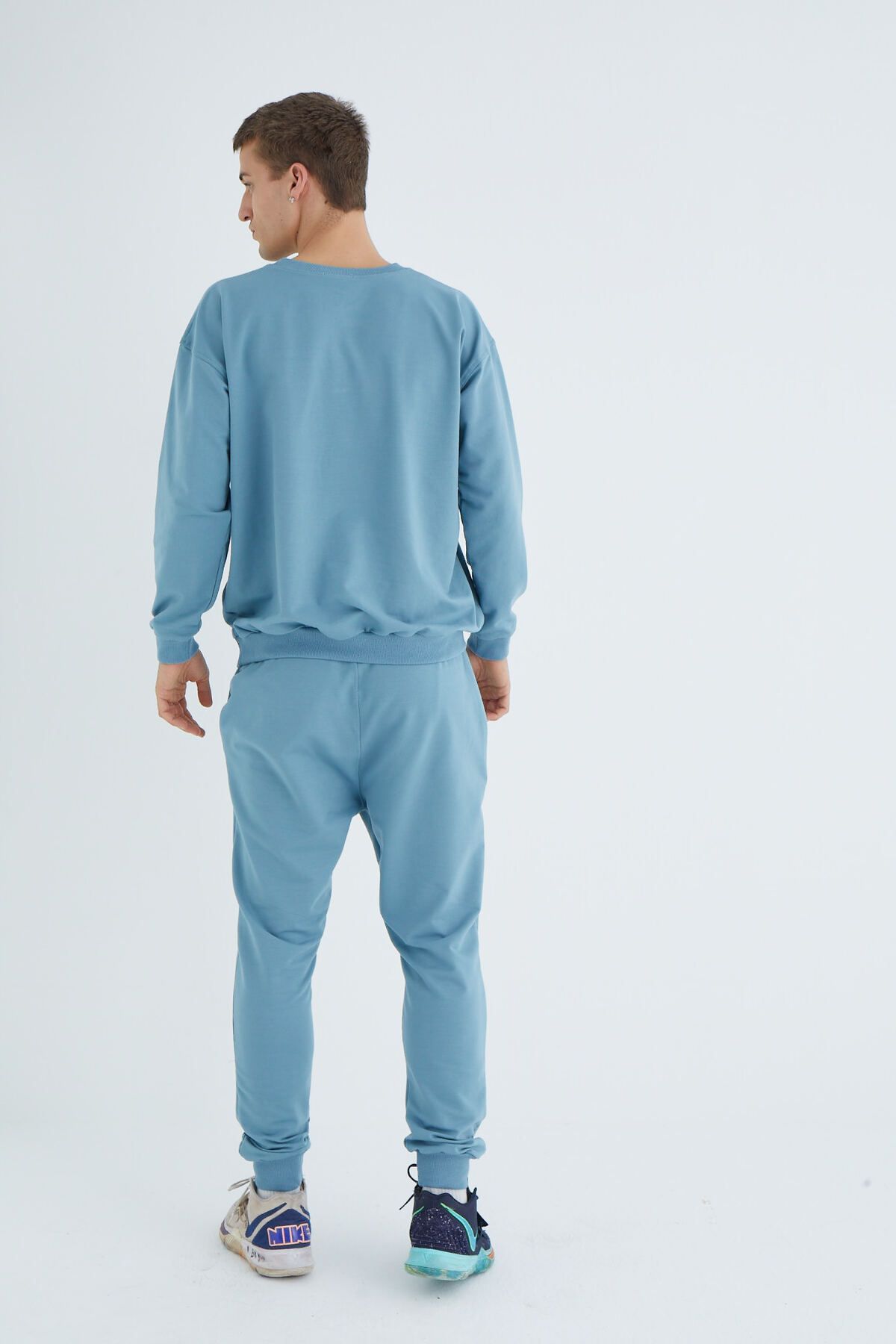 Mens light blue nike tracksuit new arrivals