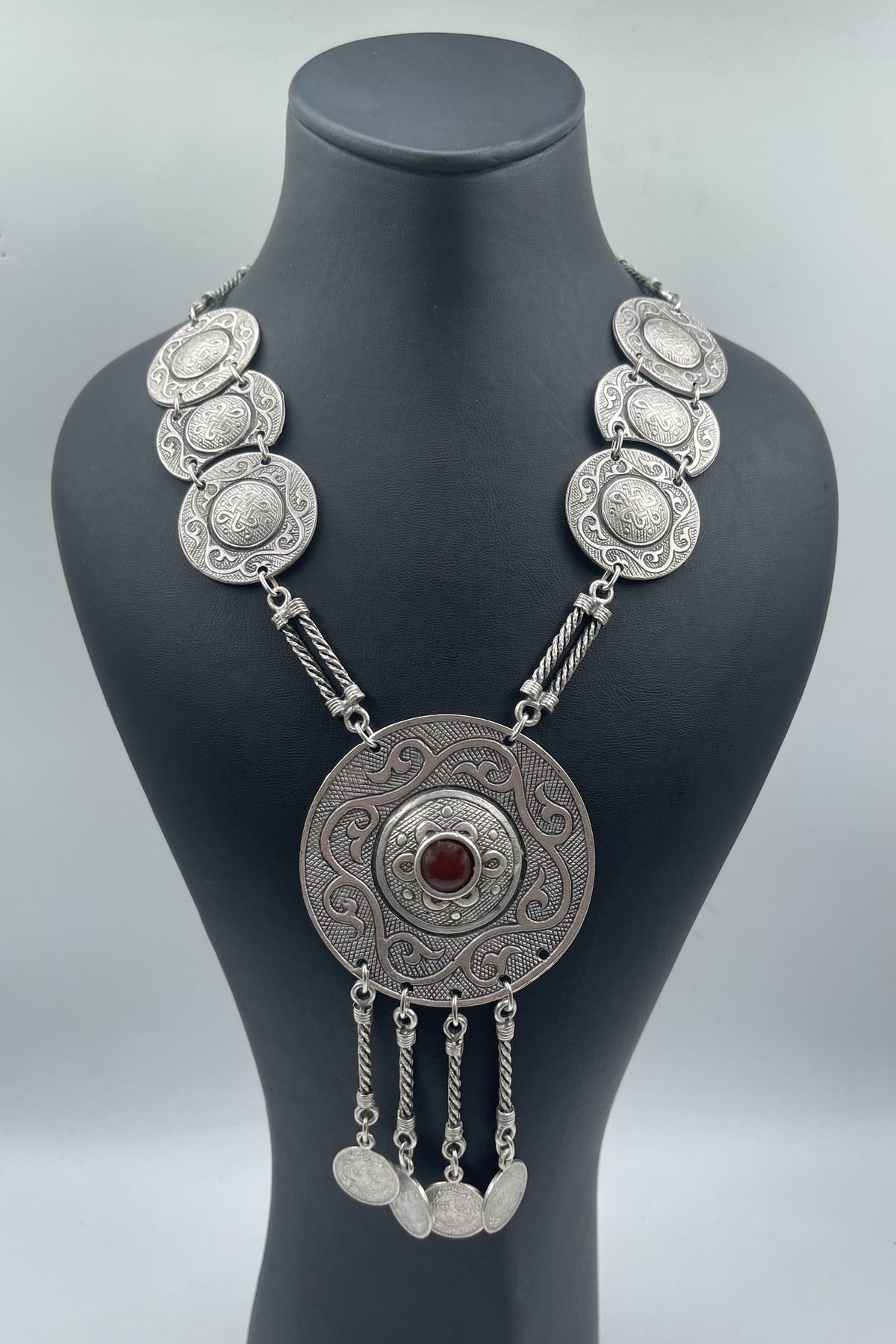 Vesaire Accessories Authentic Model Silver Plated Necklace Trendyol