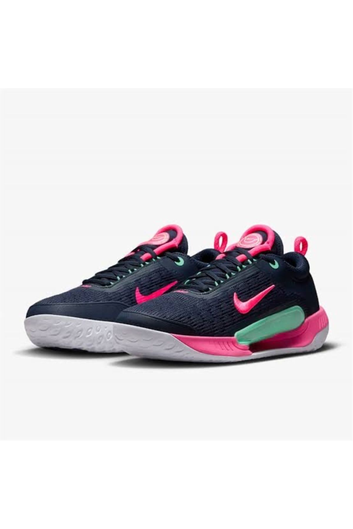 Nike 10% Off Full Price & Sale Items - UNiDAYS student discount March 2024