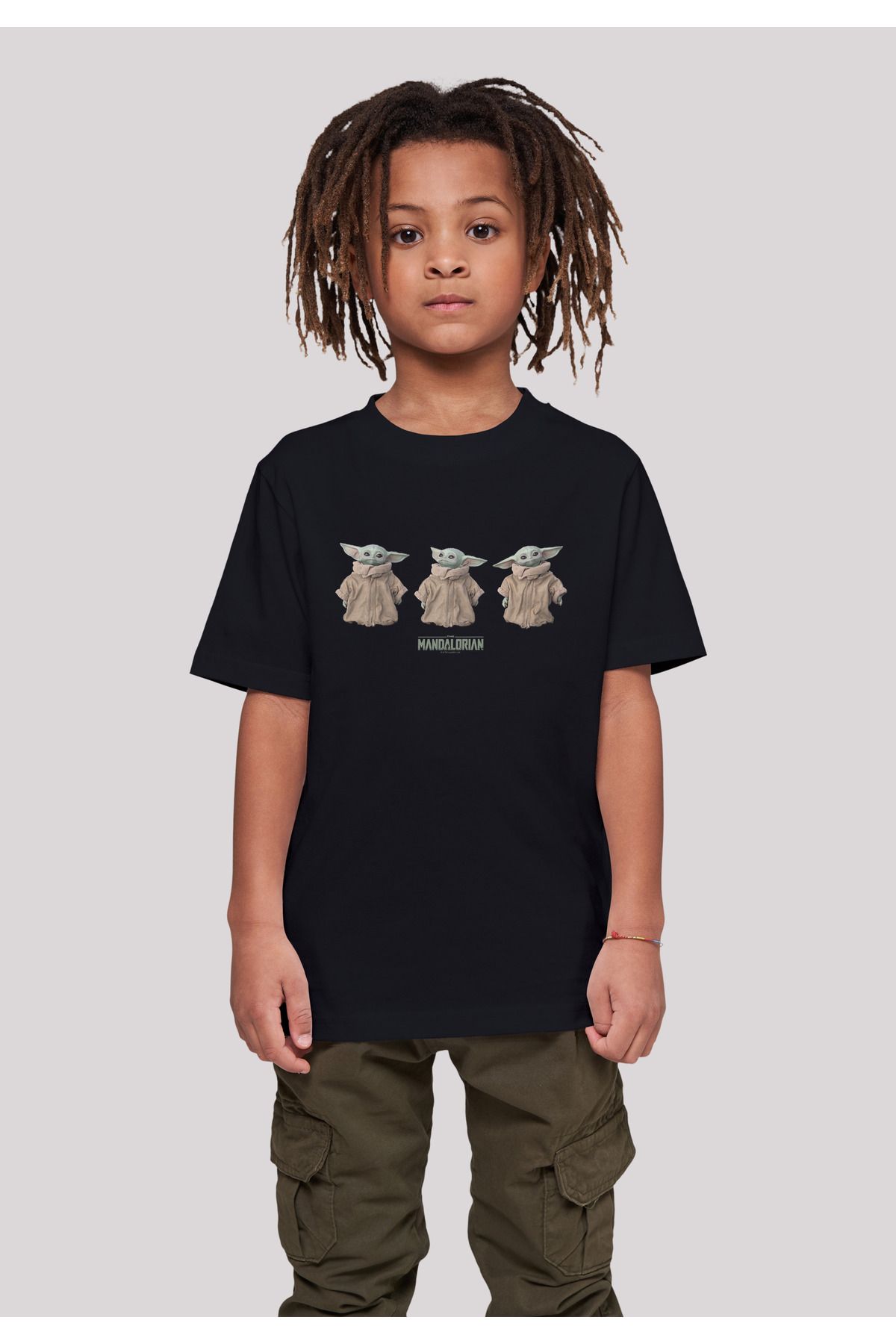 F4NT4STIC Kinder Star Mandalorian - Basic Wars Trendyol Kind Das The posiert T Kids -Shirt mit