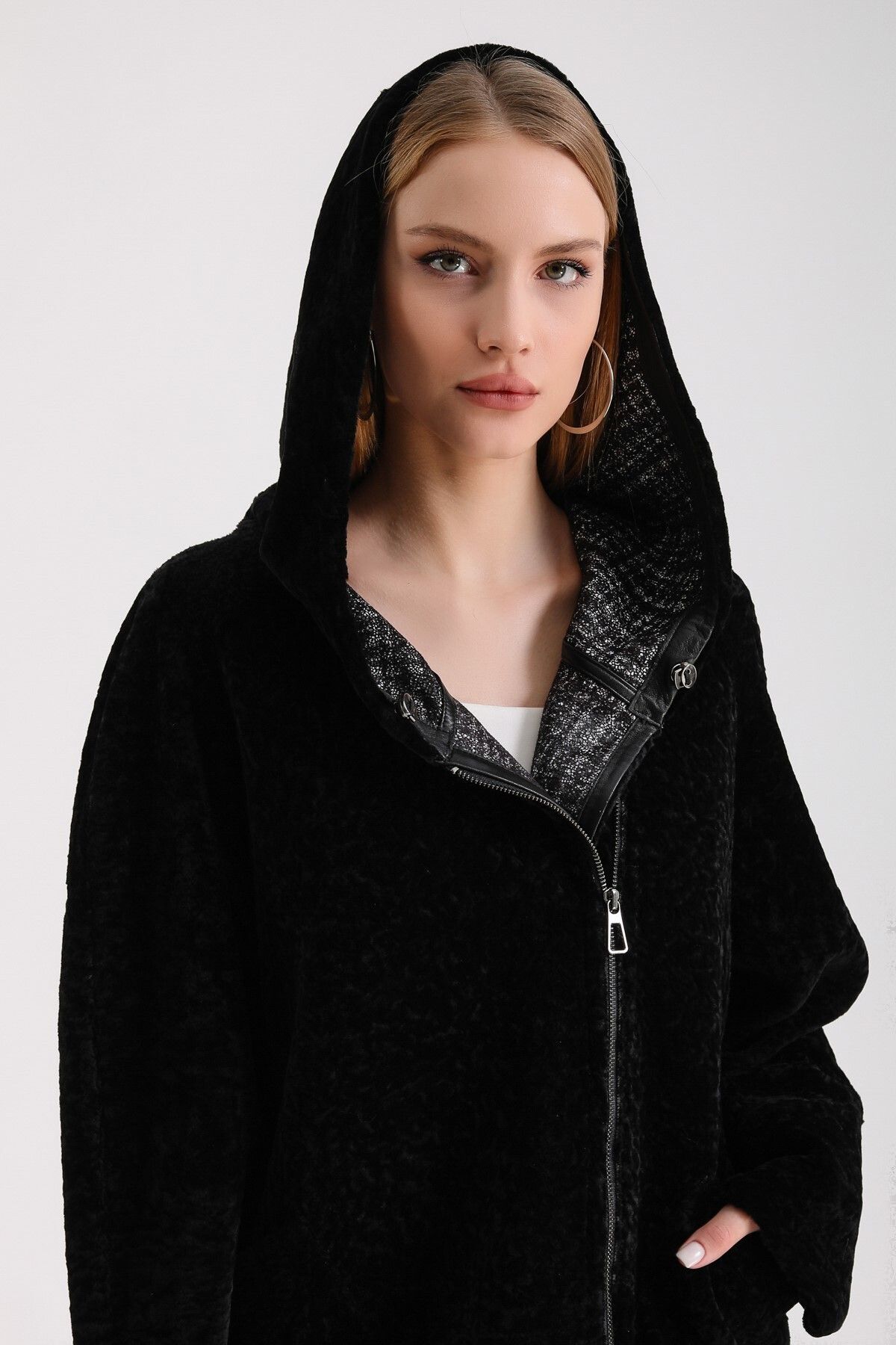 Leather Club-Black Leather Garnished Astrakhan Fur Coat 7