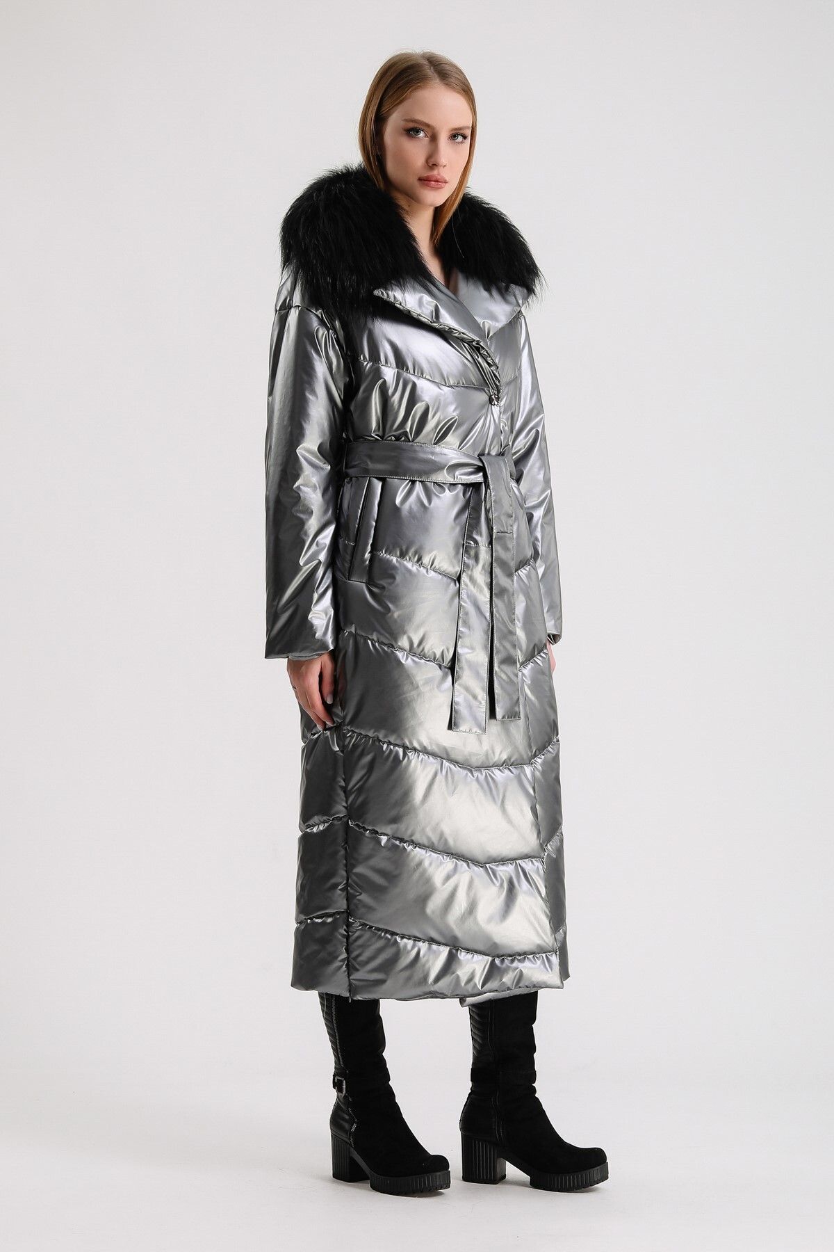 Пуховик Leather Club Metal Grey Fox с аксессуарами из меха 1004