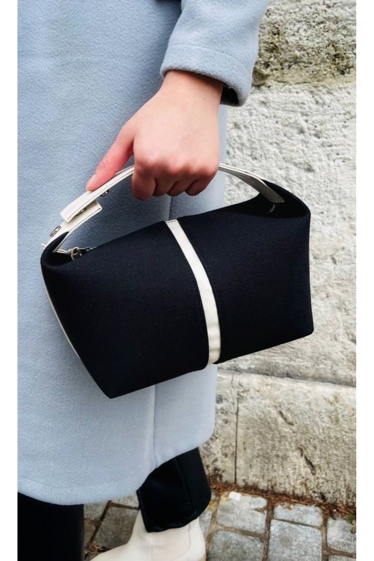 Black cream clutch on sale bag