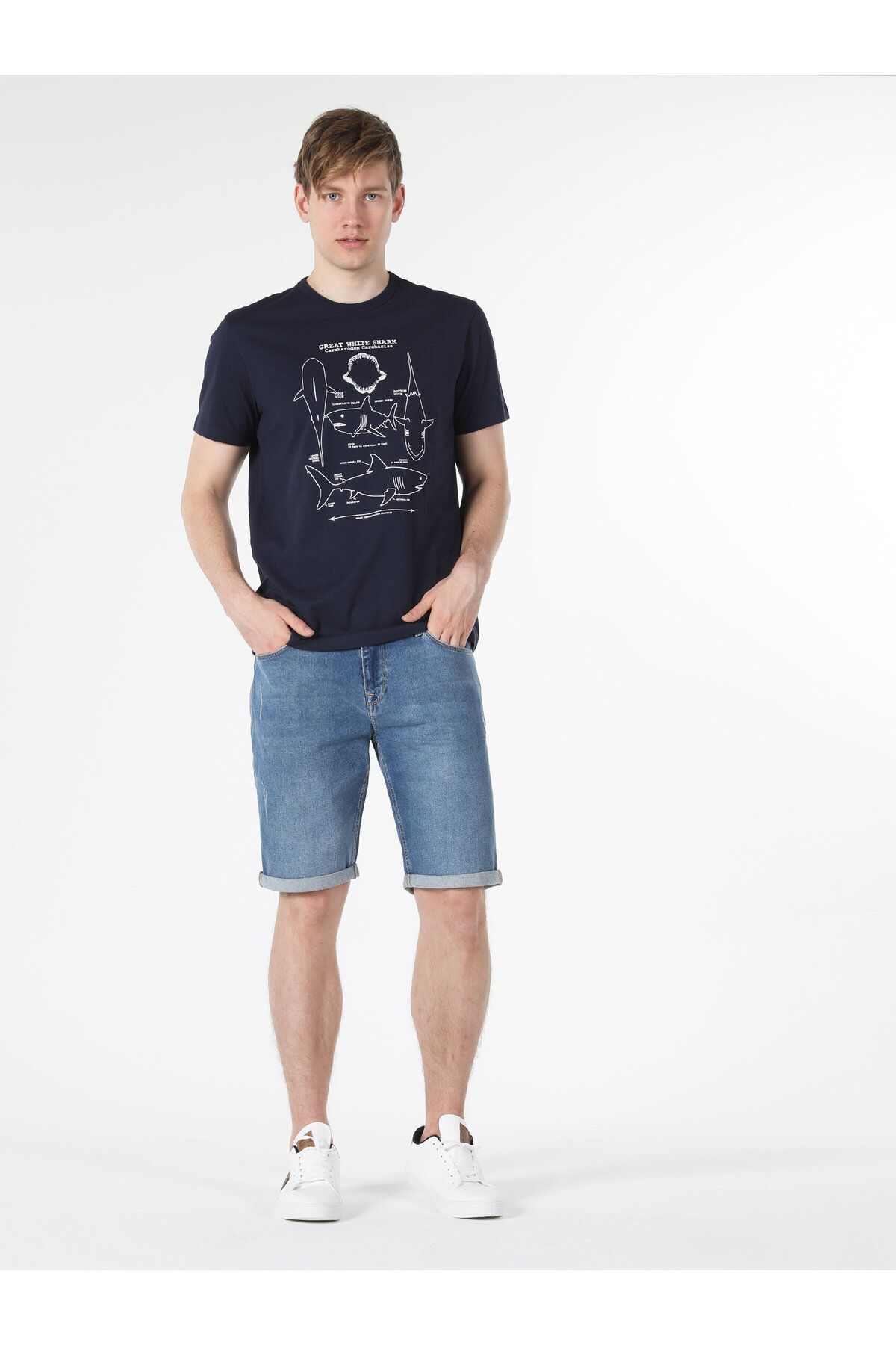 Colin’s یقه دوچرخه تناسب منظم چاپ شده Navy Blue Men's Men Shirt T