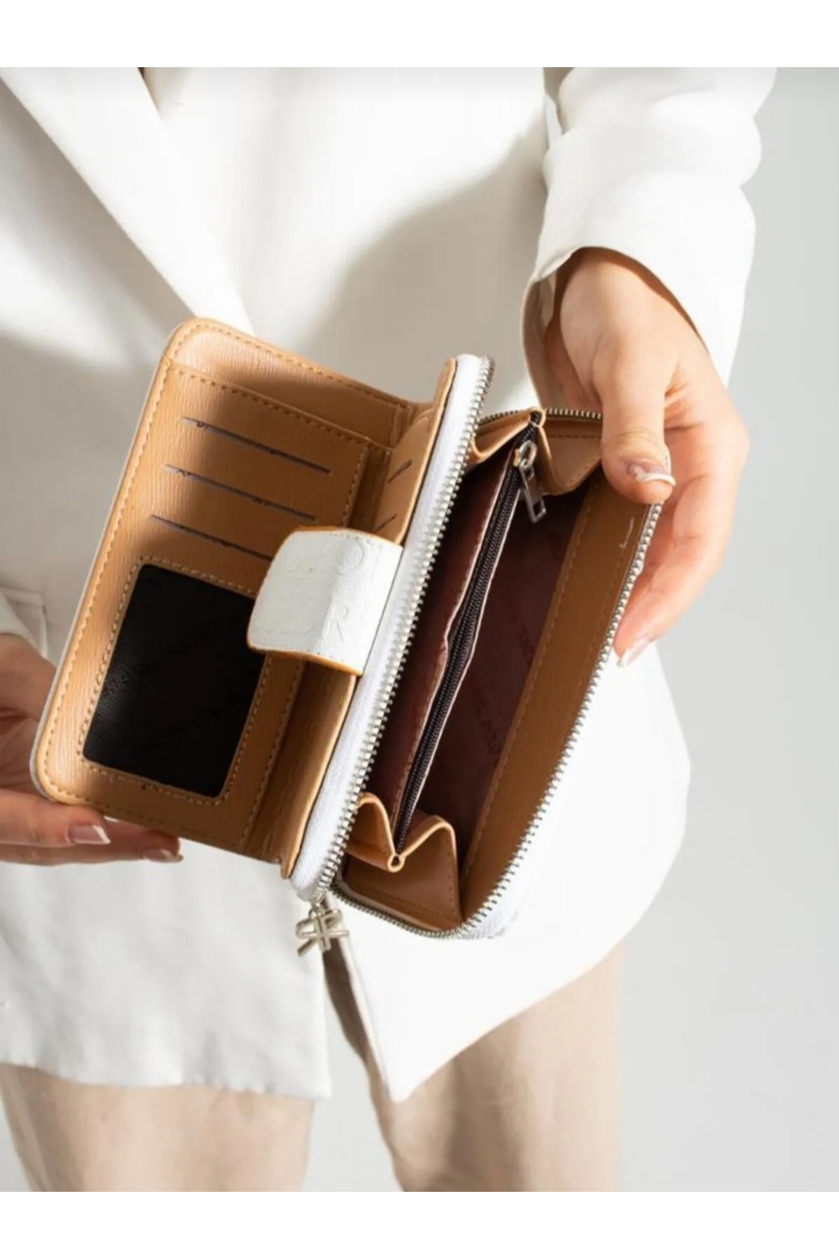 Women's Coin and Card Slot Wallet