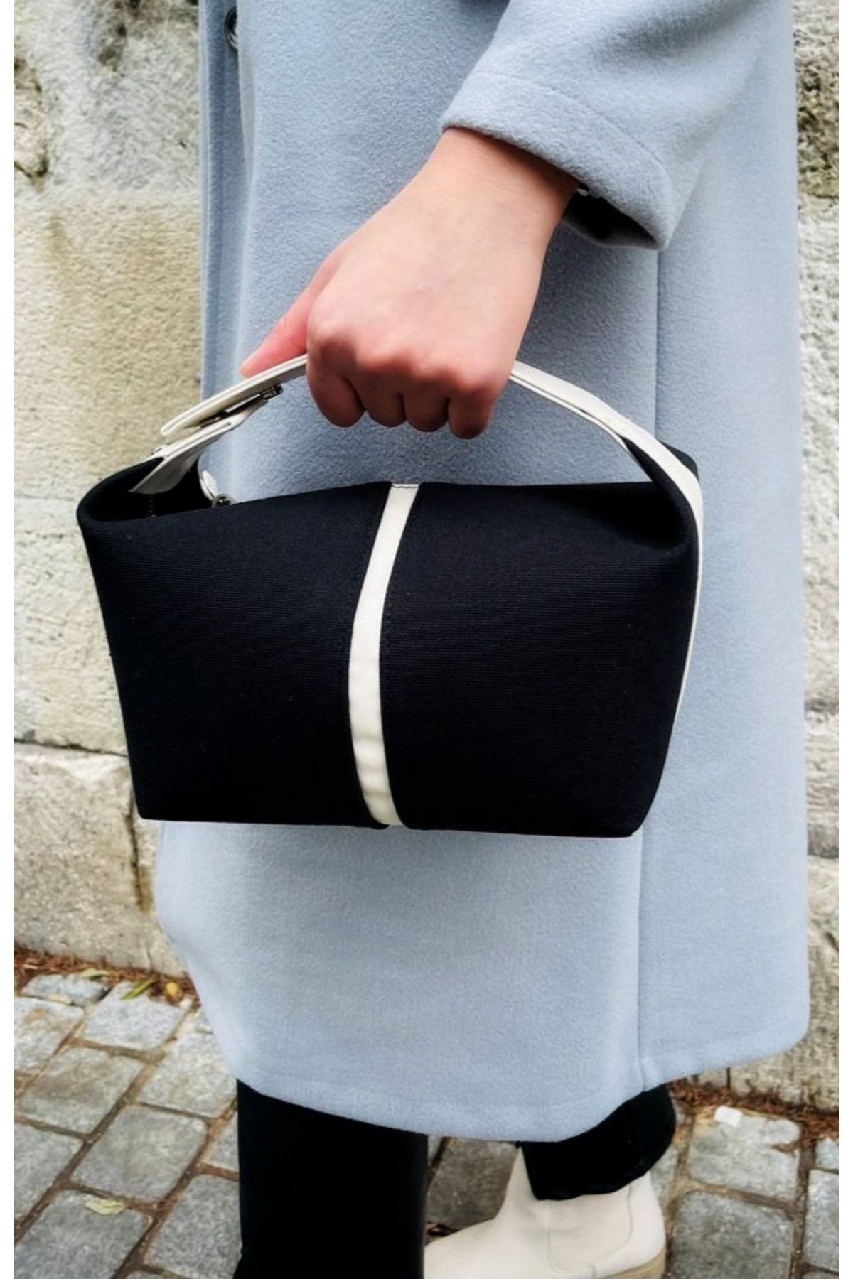Black and cream clutch bag store