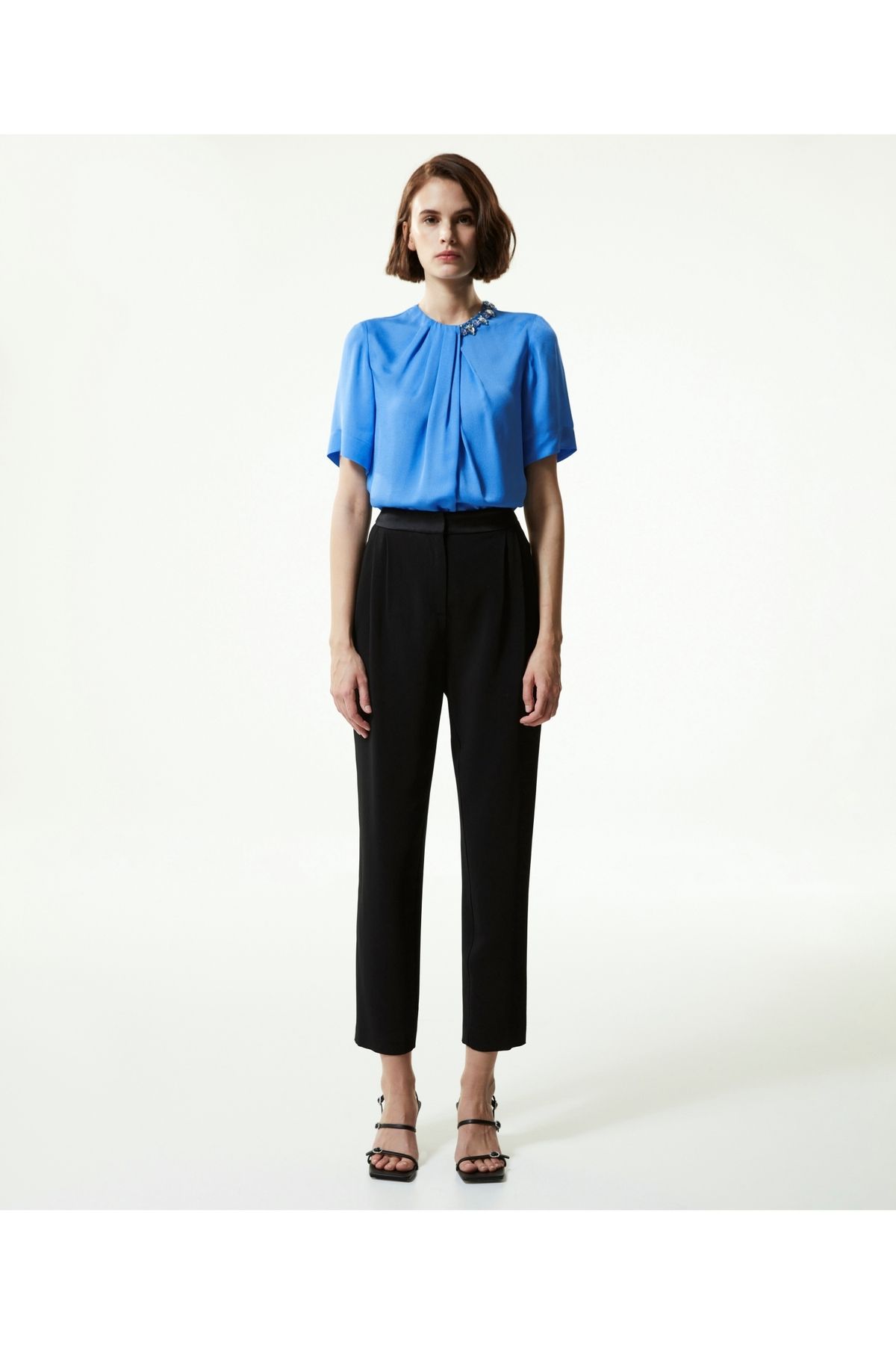 complete the look image