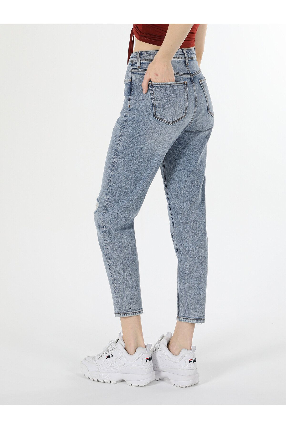 Mom jeans deals and fila