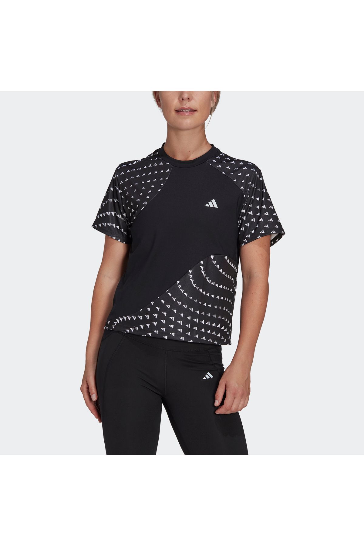adidas Women\'s T-shirt Run It Bl Tee Hm4285 - Trendyol