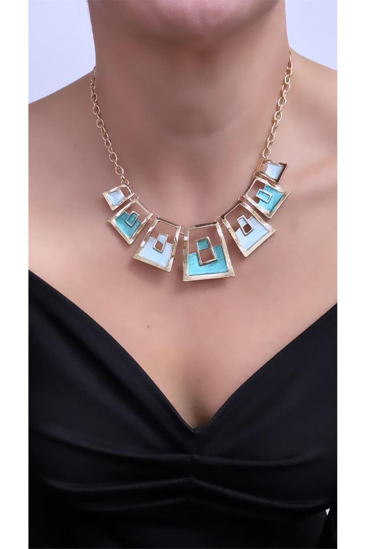 Pelin Aksesuar Green Square Necklace Trendyol