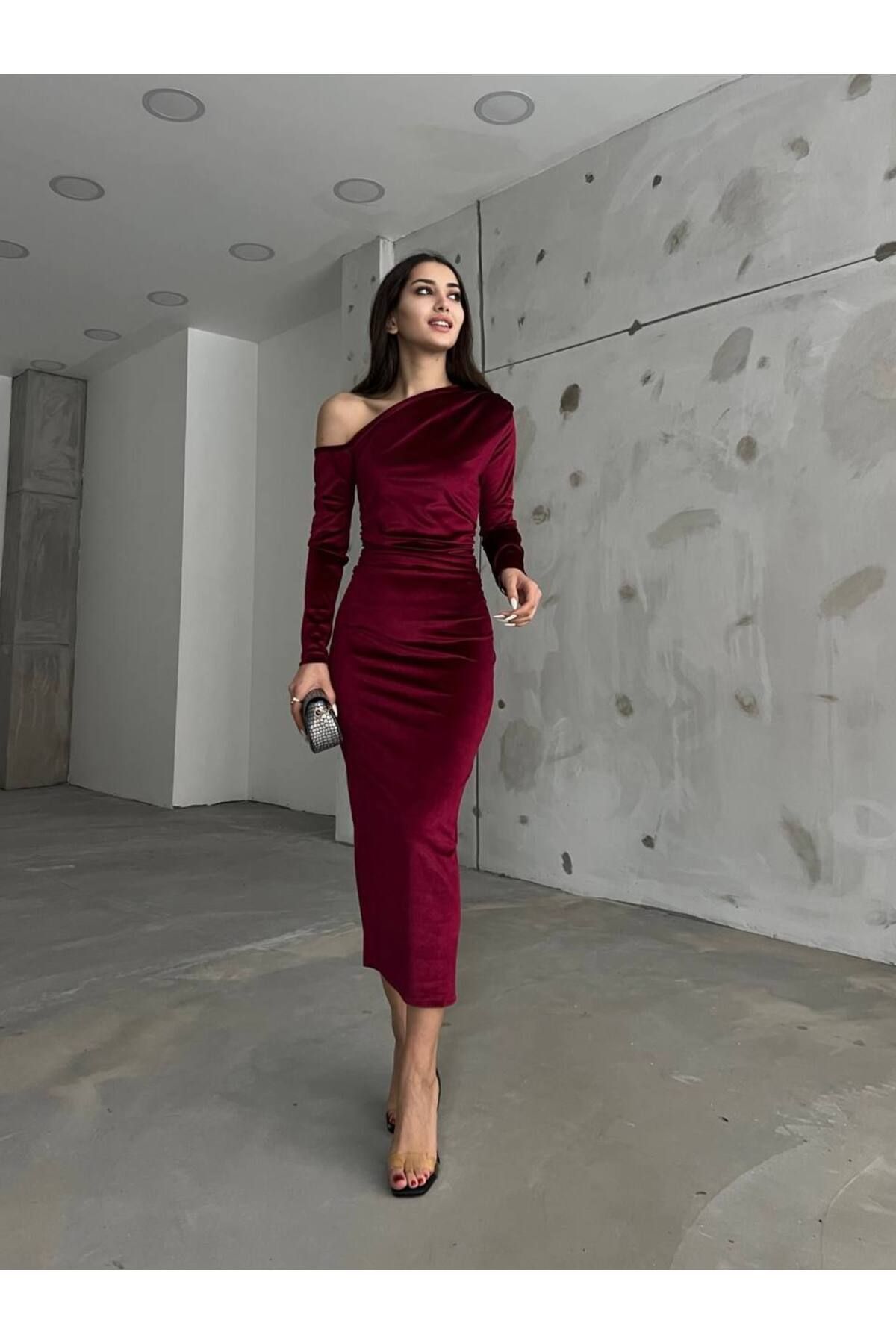 https://cdn.dsmcdn.com/ty1077/product/media/images/prod/SPM/PIM/20231204/21/e4f03b05-43e9-3544-a056-256e0bd080d4/1_org_zoom.jpg