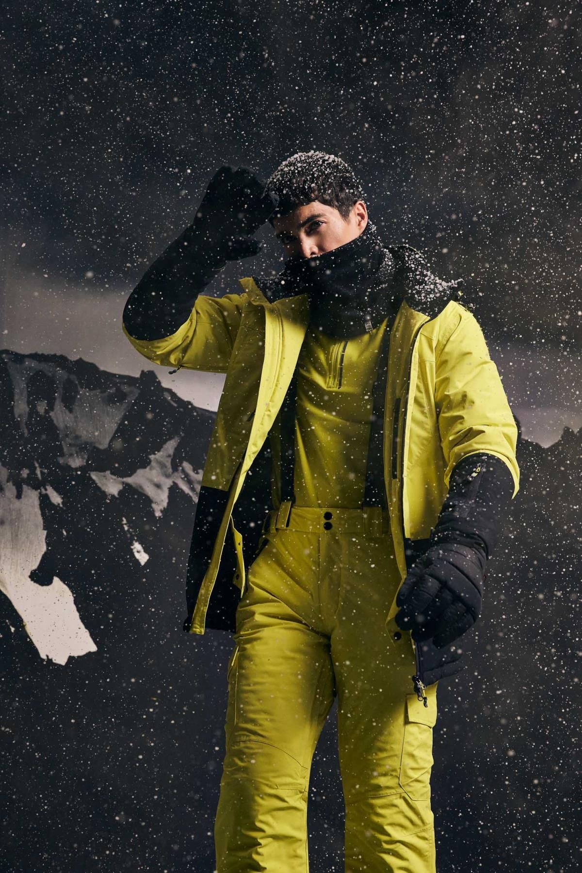 Fitted new arrivals ski suit