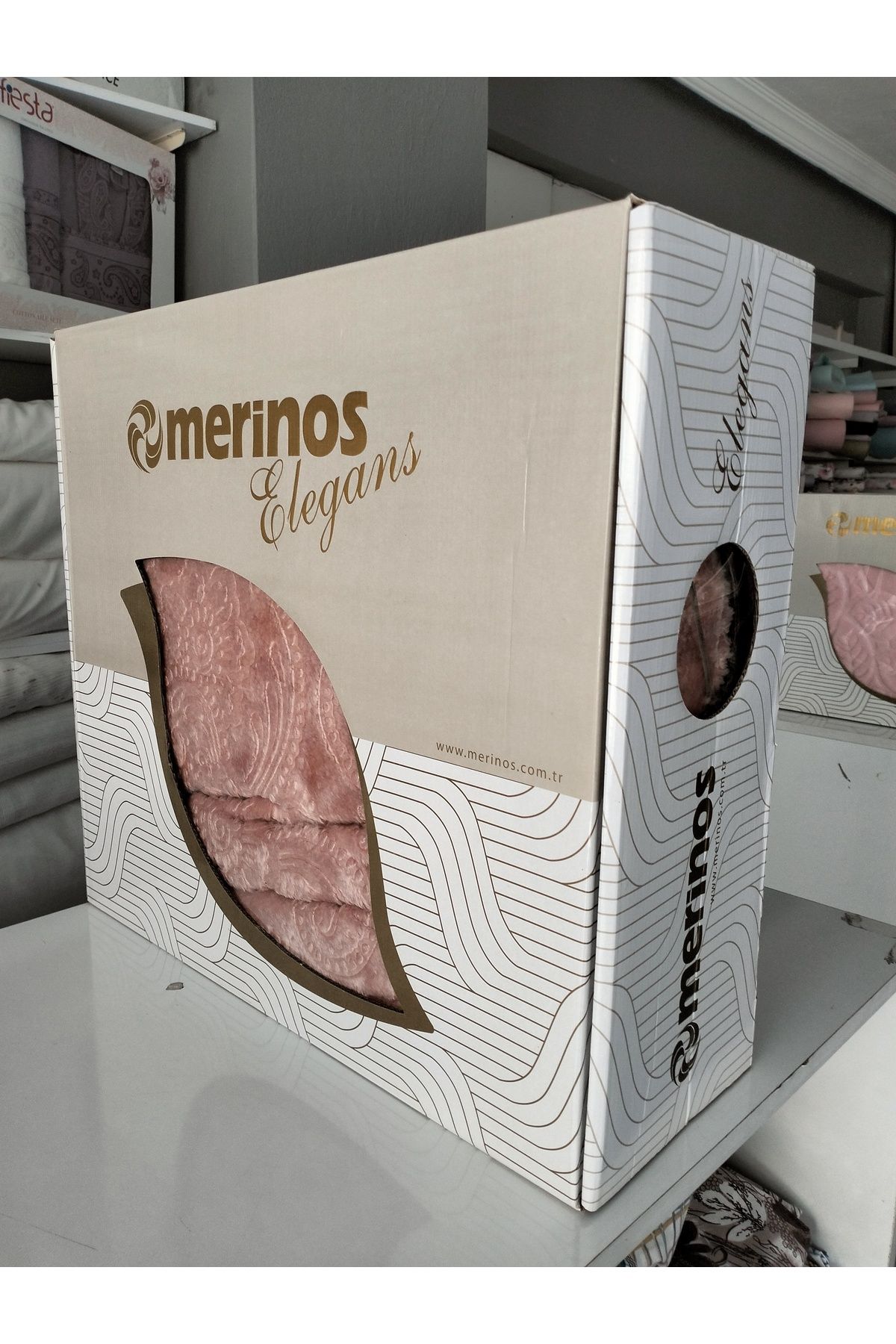 MERİNOS ELEGANS ÇİFT KİŞİLİK EMBOS VİZON BATTANİYE