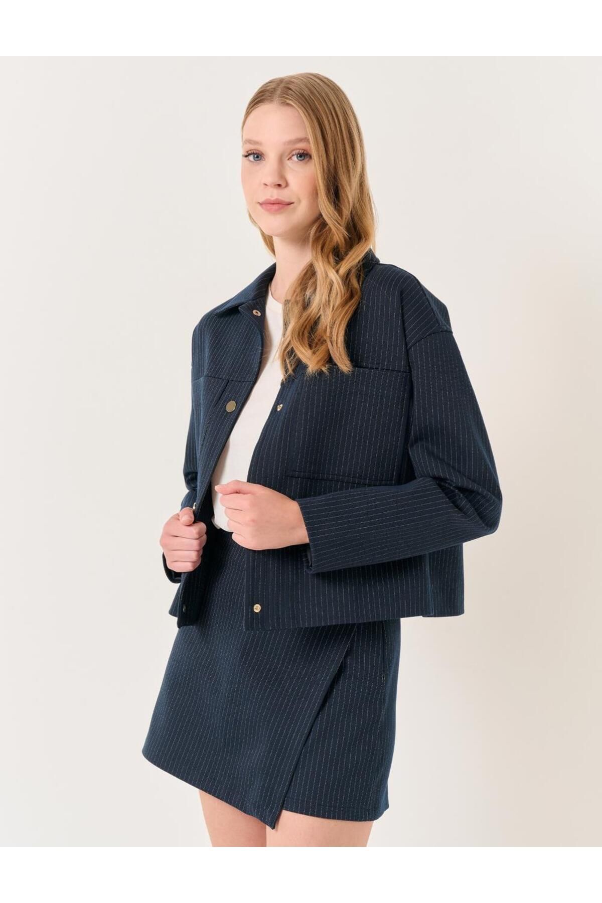 Short jacket outlet with long top