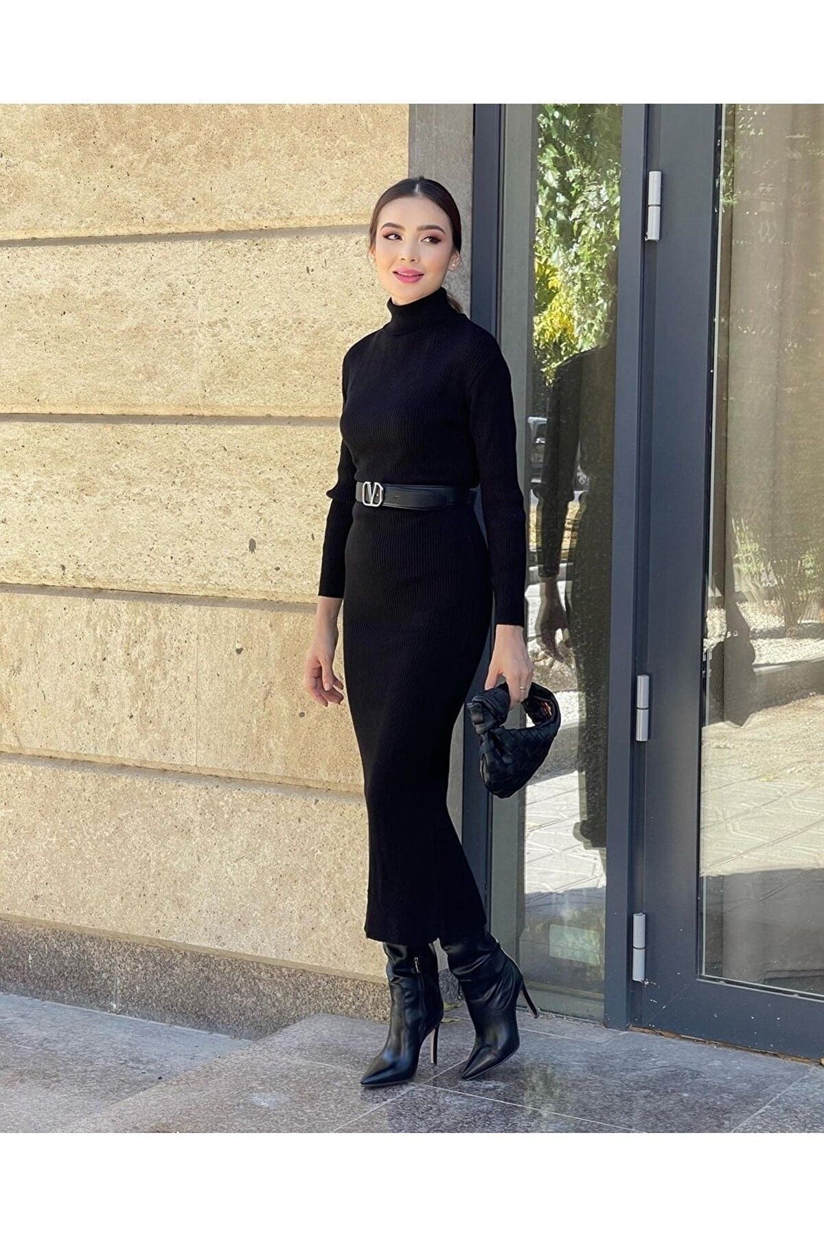 complete the look image