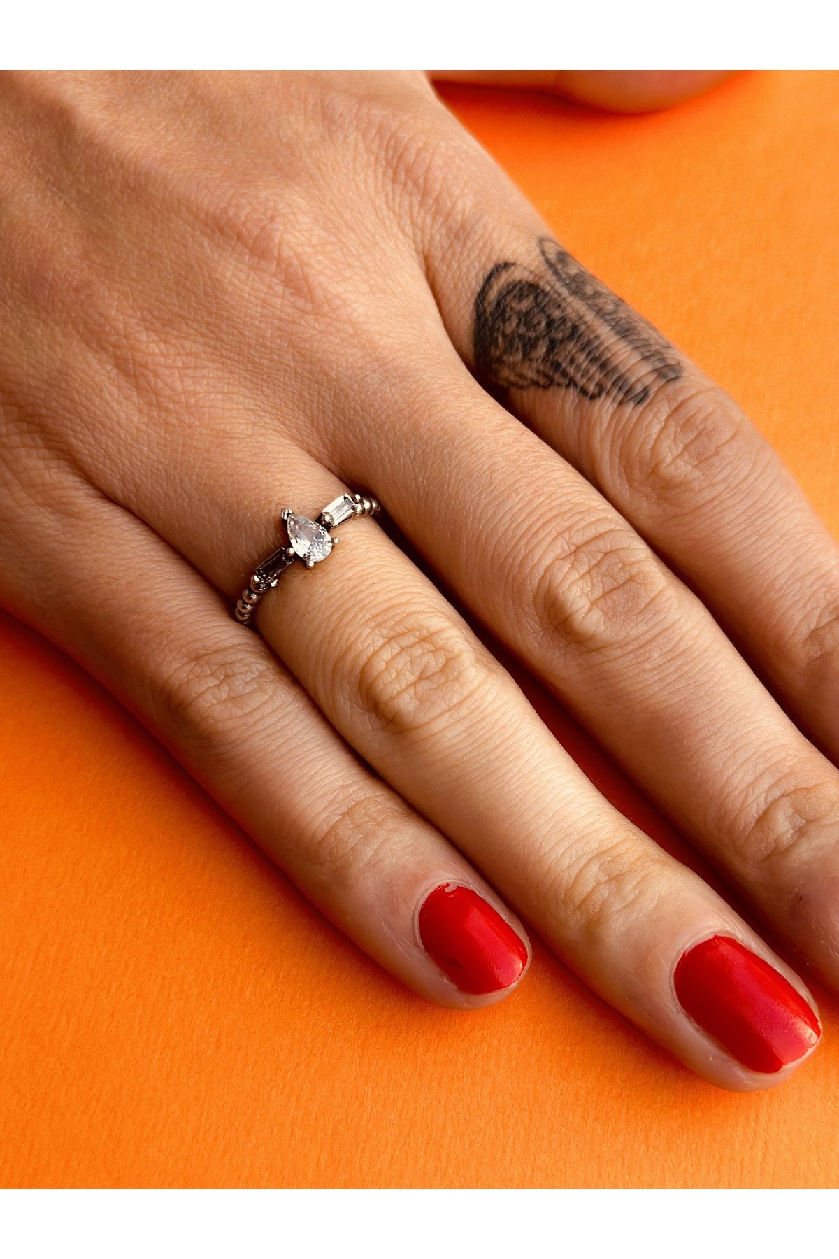 capo by ayta yama Swarovski Stone Drop Three Stone Ring Adjustable Tumbled Silver Plated