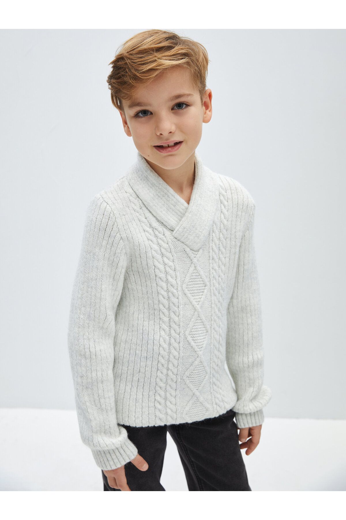 LC Waikiki Pulover Tricotat Pentru Băieți Cu Guler Șal Masculin - 9–10 years