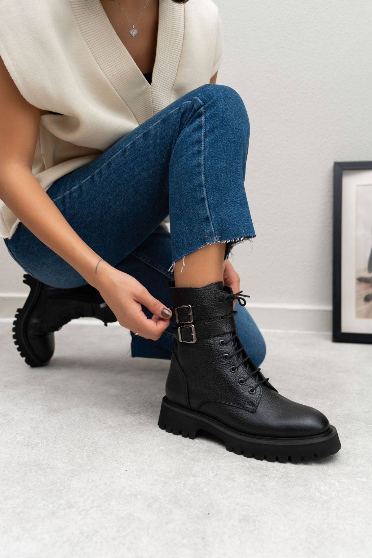 Leather heeled hotsell lace up boots