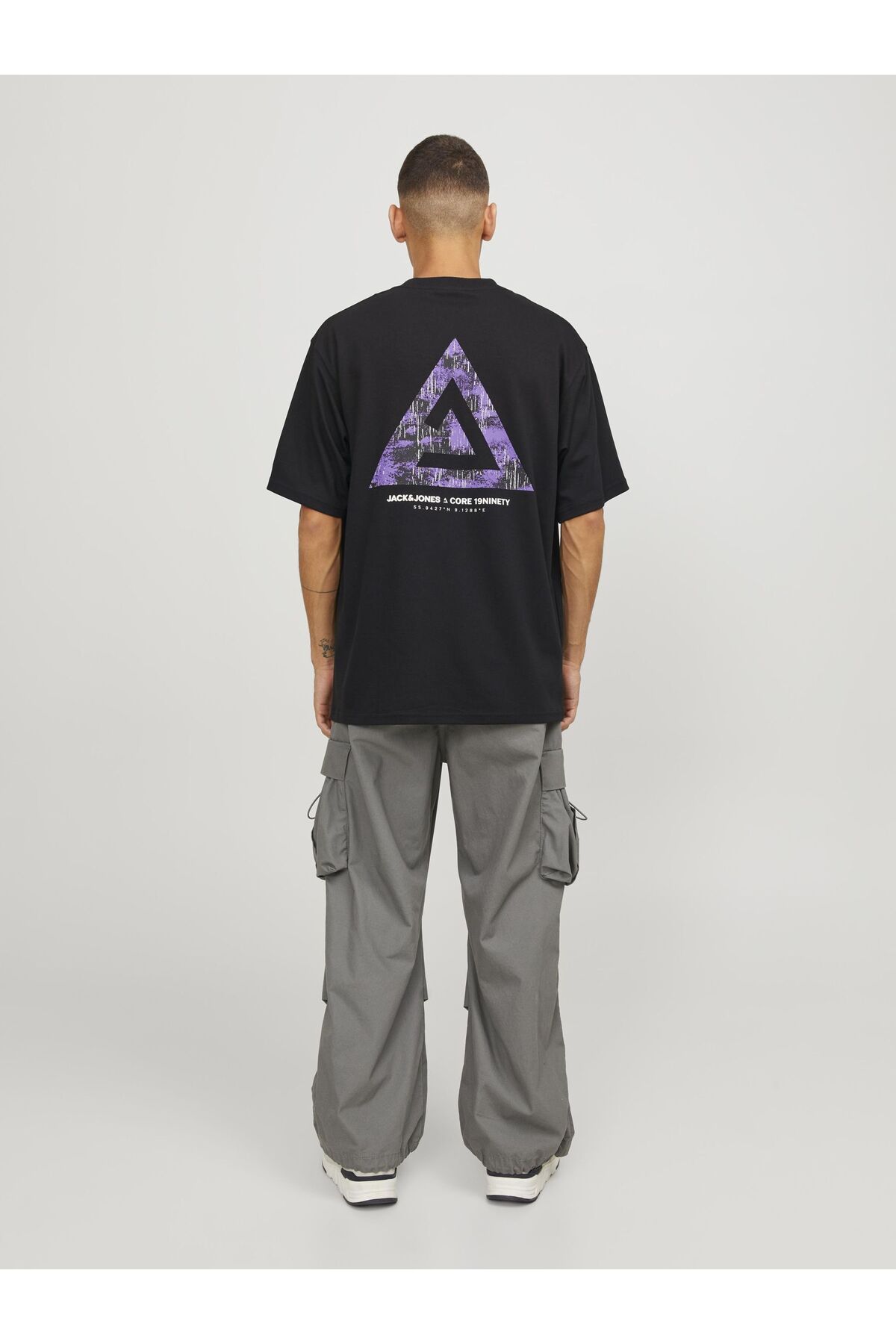 تیشرت مردانه مشکی جک اند جونز | 12253435 اورجینال - تصویر 4