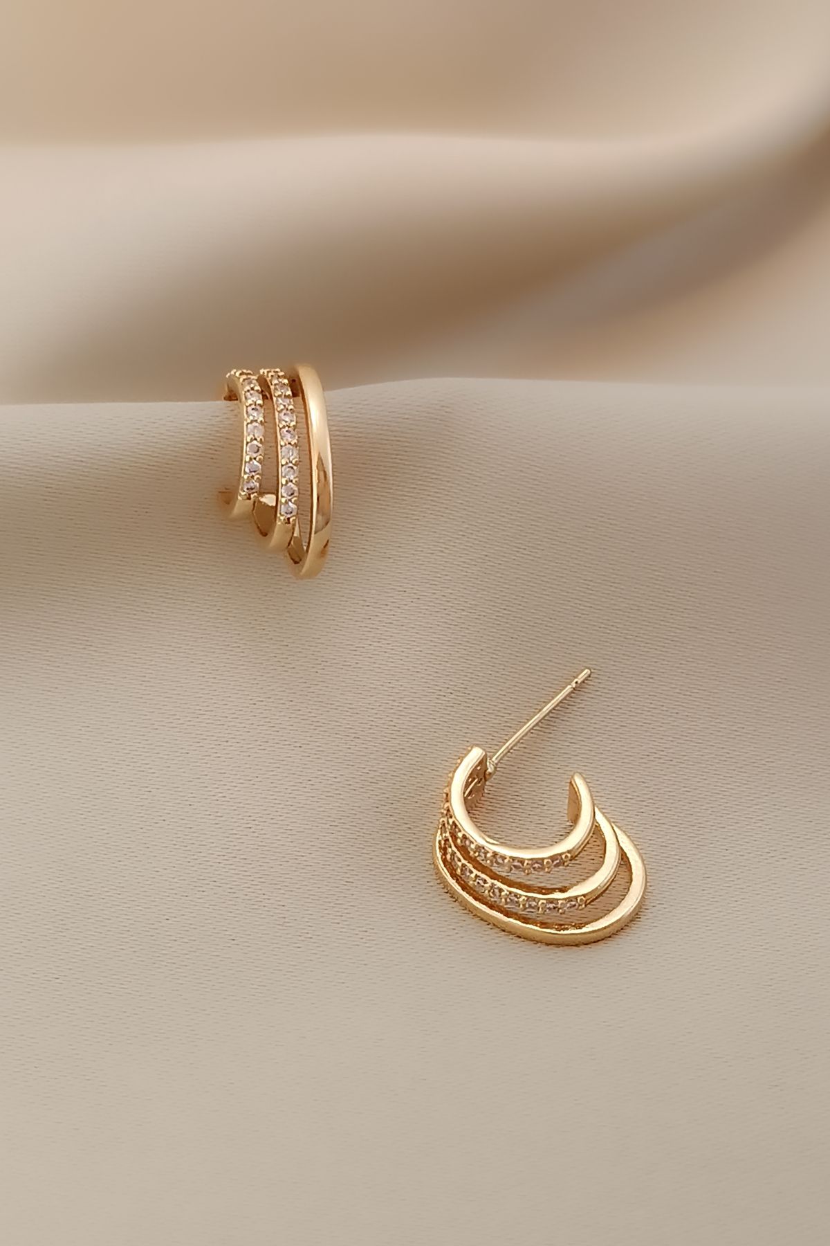 Stylish modern earrings hotsell