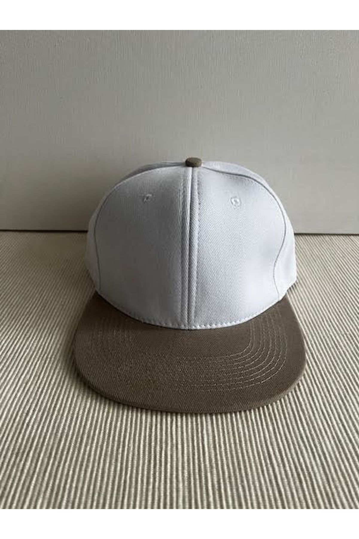 CosmoOutlet-Two-Color Basic Adjustable Beige-White Hip Hop Cap With Back 3