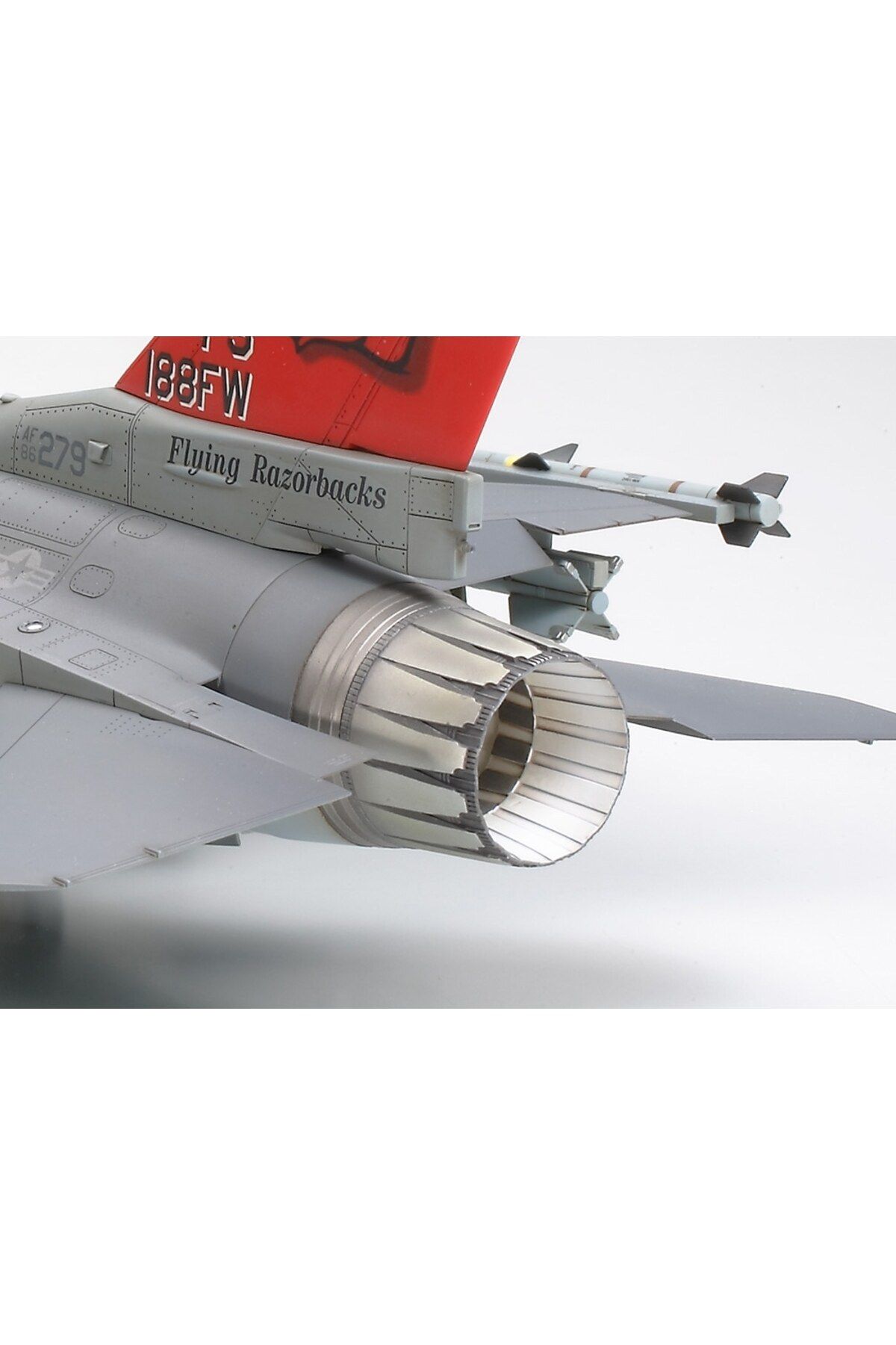 TAMIYA-1/48 F-16C Block 25/32 Fighting Falcon Plastic Aircraft Model Kit, Disassembled Hobby Set 8