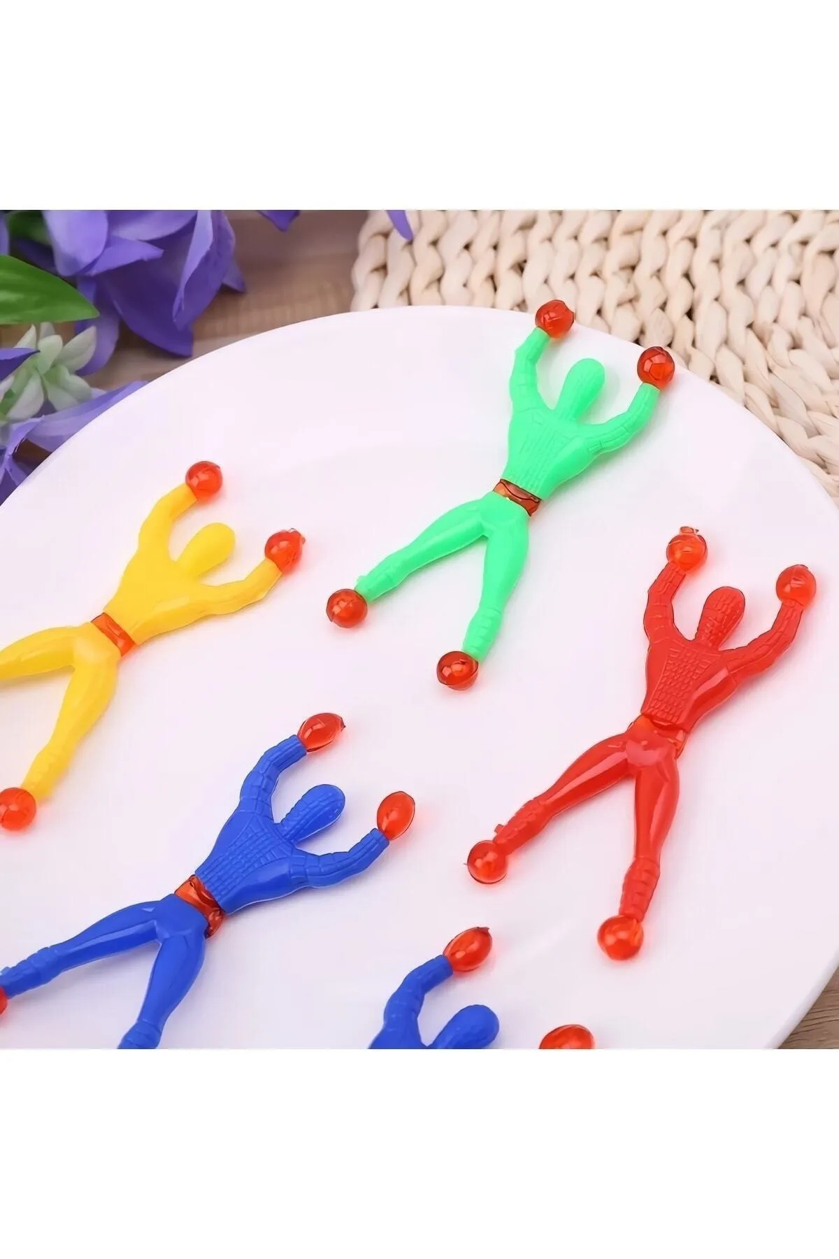 Numaca Camda Ters Takla Atan Örümcek Adam Rengarenk Cama Duvara Yapışan Oyuncak Örümcek Adam - 6 Adet