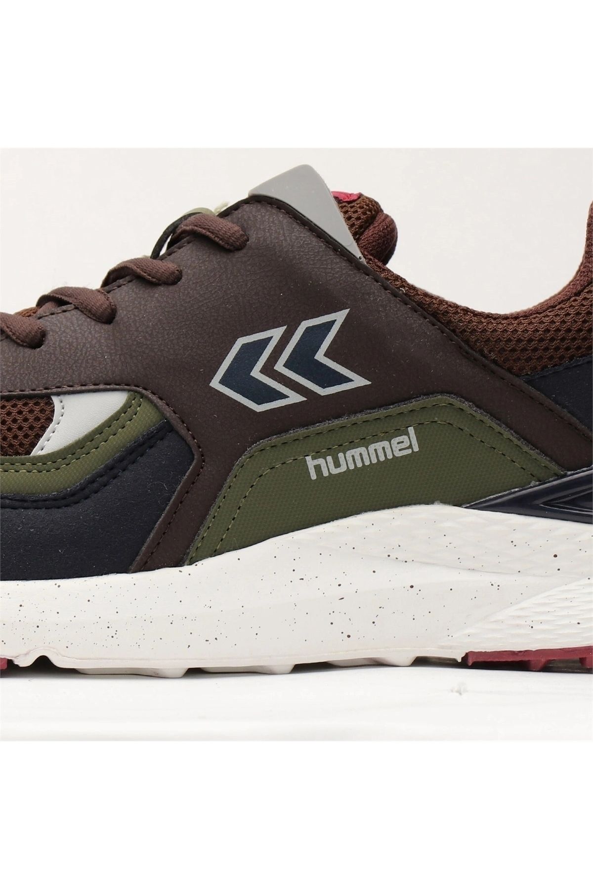 اسنیکر چند رنگ مردانه و زنانه یونیزکس کفش ورزشی قهوه ای 900286 8227 HML Vega X hummel