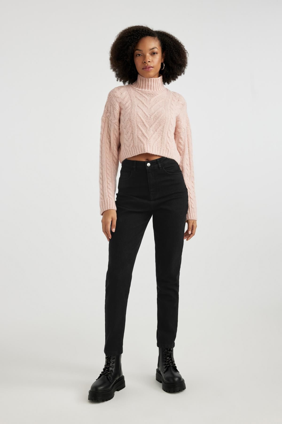 complete the look image