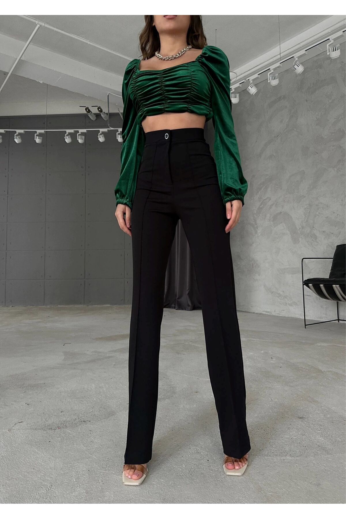 Emerald High Waist Fitted Palazzo Pants  Stil kıyafetler, Moda kıyafetler,  Moda kadın