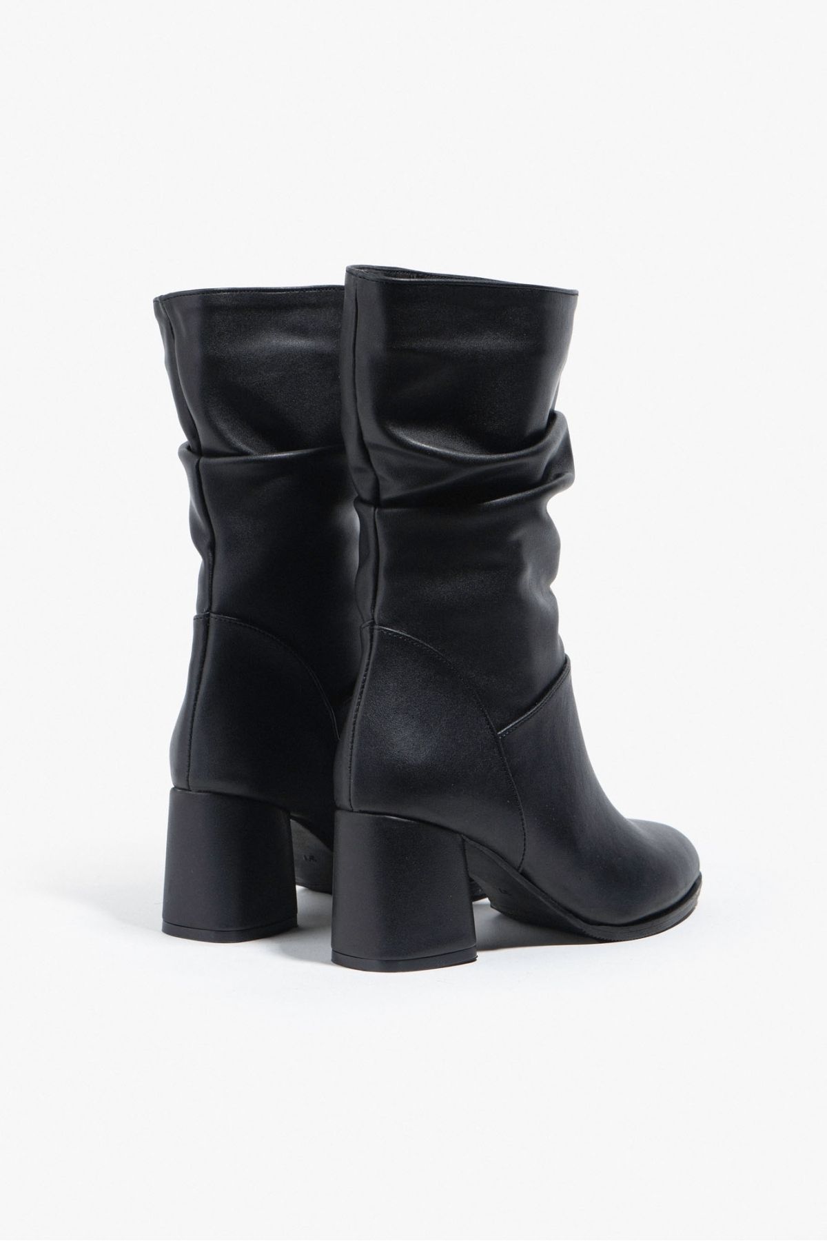 Hollace slouchy store bootie naturalizer