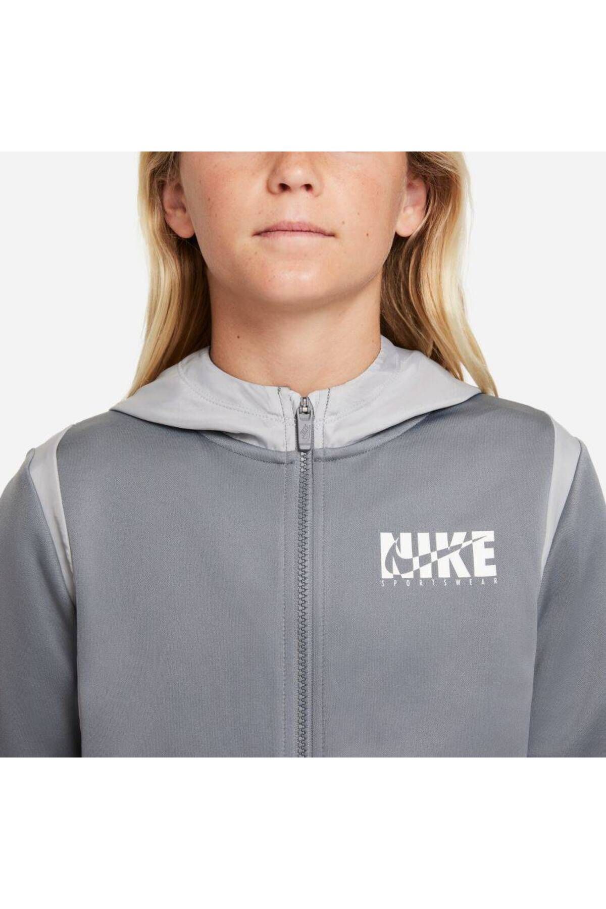 Nike Sportswear Big Kids Tracksuit Children s Tracksuit Trendyol