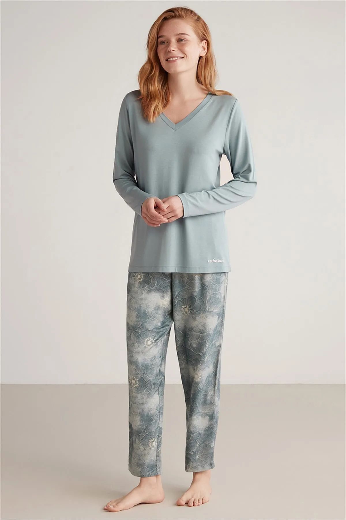 Catherines CATHER NES SOFT TEXTURED V NECK WOMEN S PAJAMA SET 2400