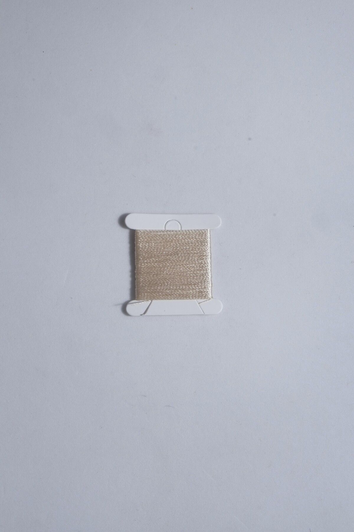 Eskişehir hobi sanat 0.2 Mm 10 Metre Tesbih İpi Krem Renk
