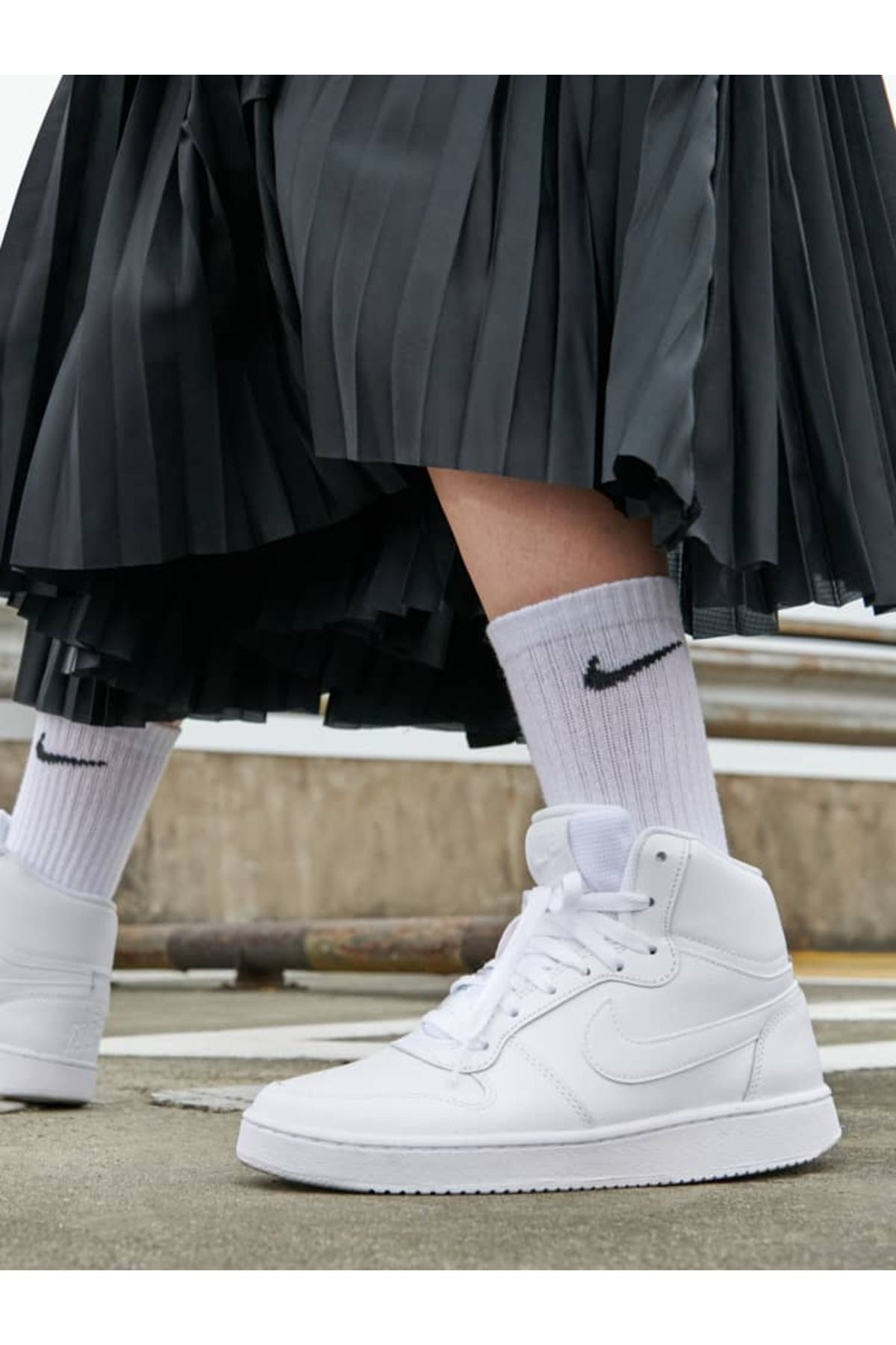 Nike ebernon mid on store feet