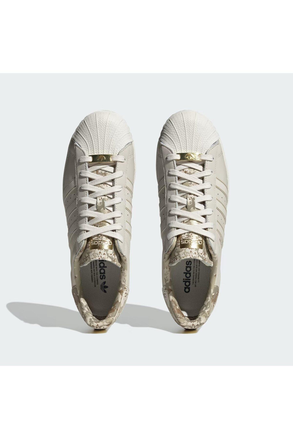 adidas سوپراستار