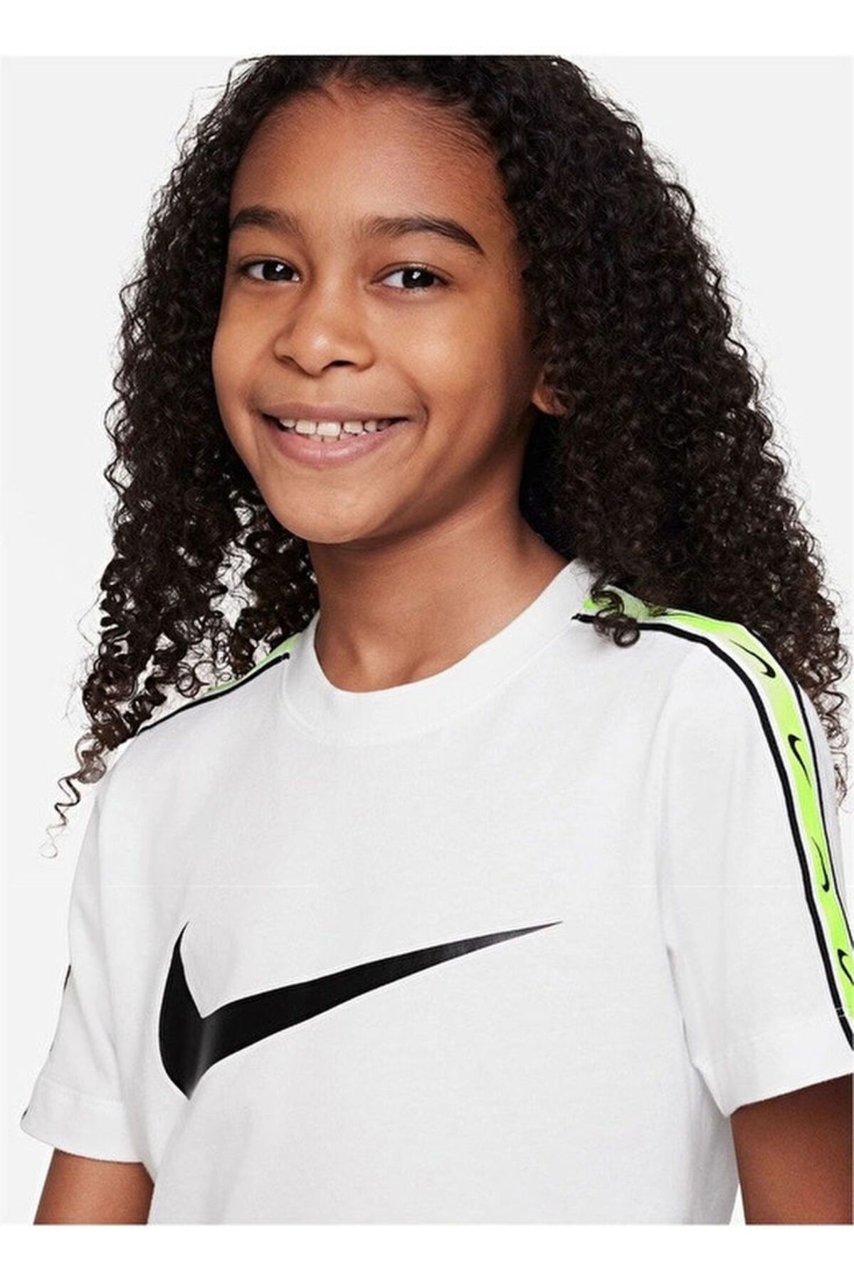 Nike repeat tape t hotsell shirt