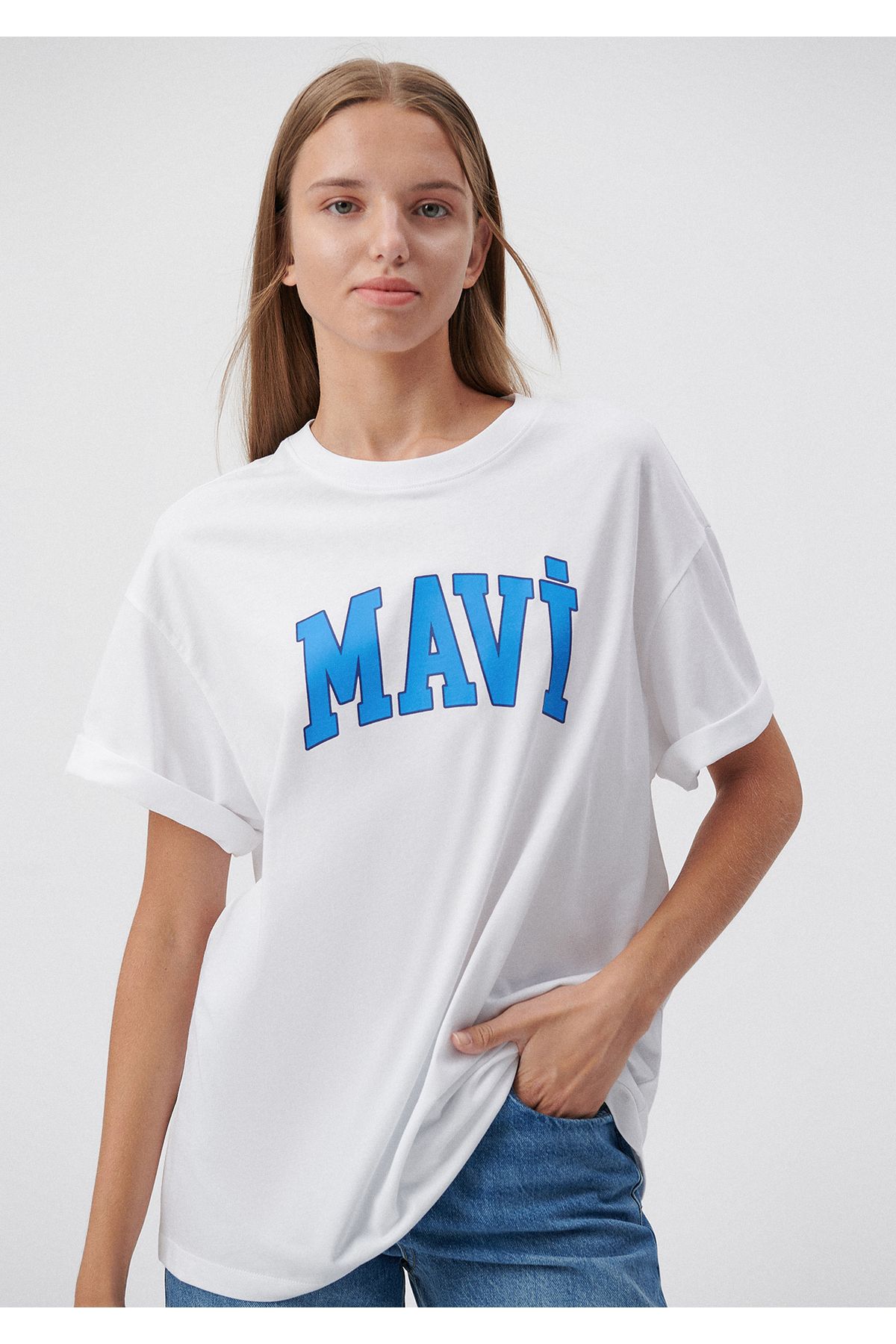 Mavi تی شرت سفید چاپ لوگو سایز بزرگ / برش عریض 1600843-70000