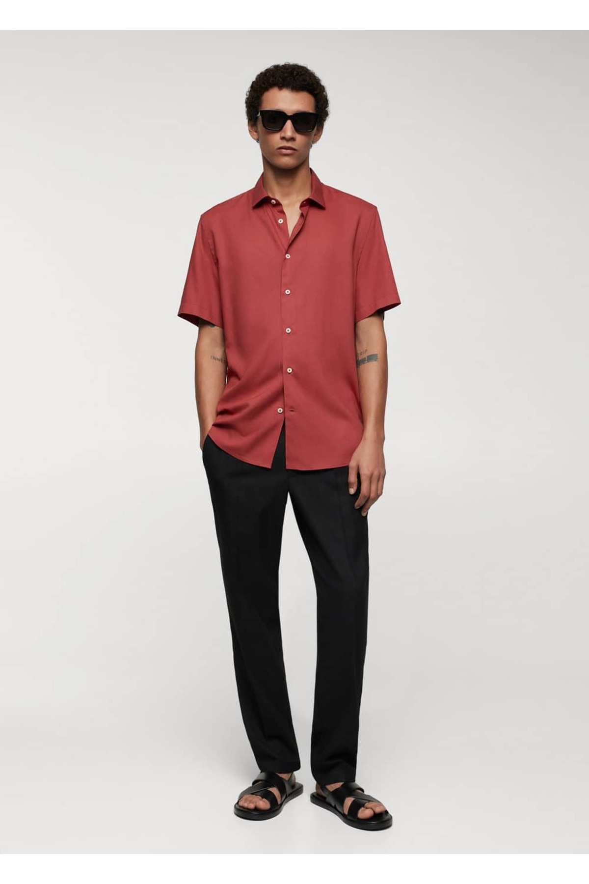 پیراهن مردانه قرمز منگوMANGO Man | 67010454 اورجینال - تصویر 2