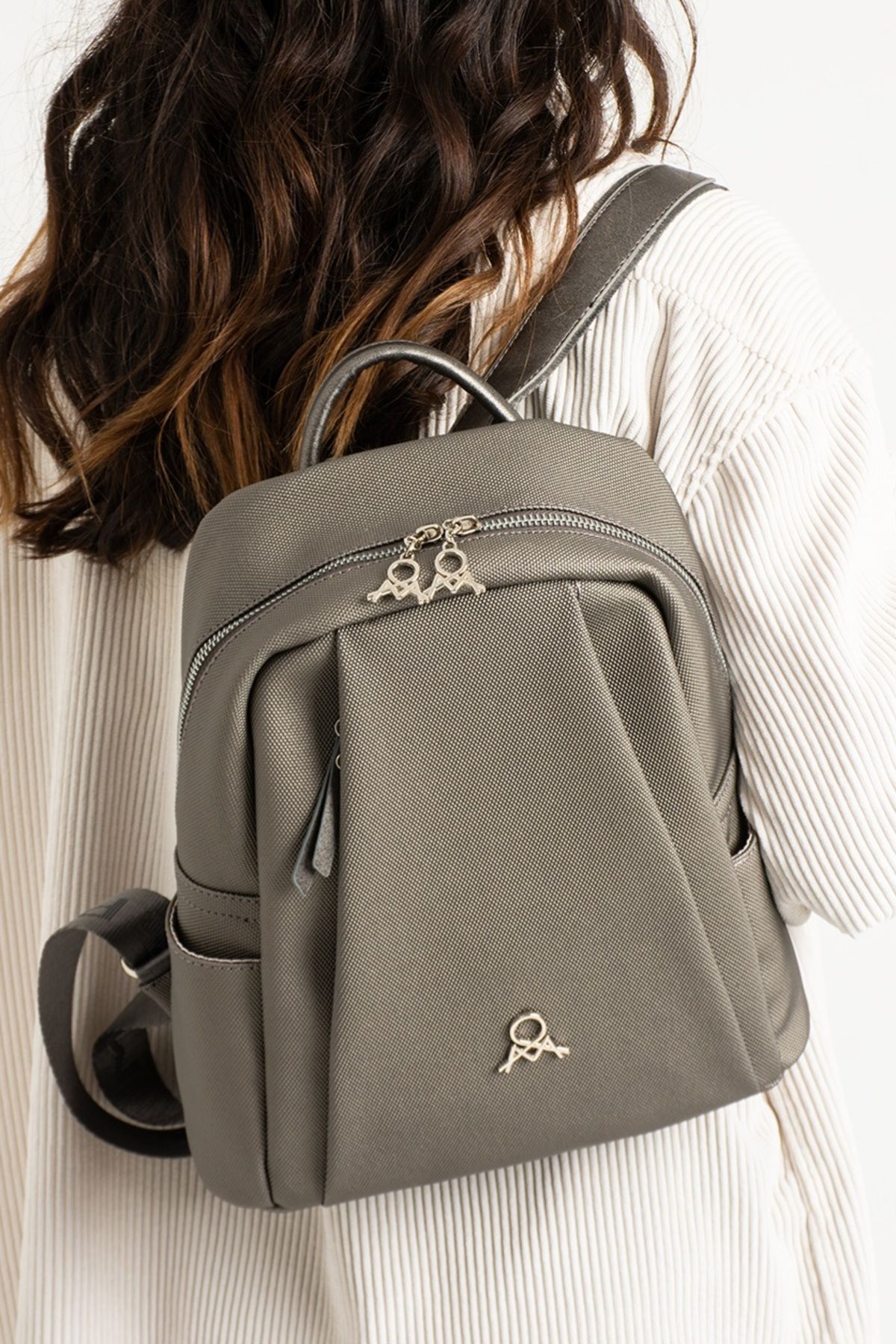 MEGA ANTA WOMEN S ORIGINAL 9 COMPARTMENT LACOSTE BACKPACK Trendyol