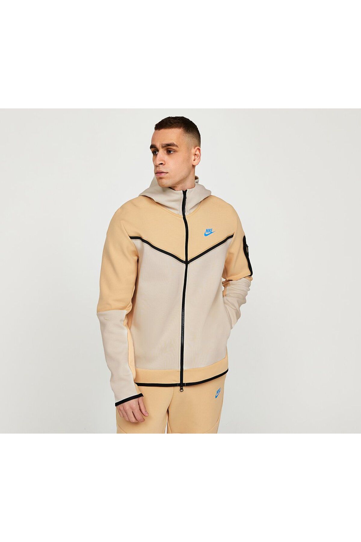 Nike Sportswear Tech Fleece Windrunner Full Length Zippered Men s
