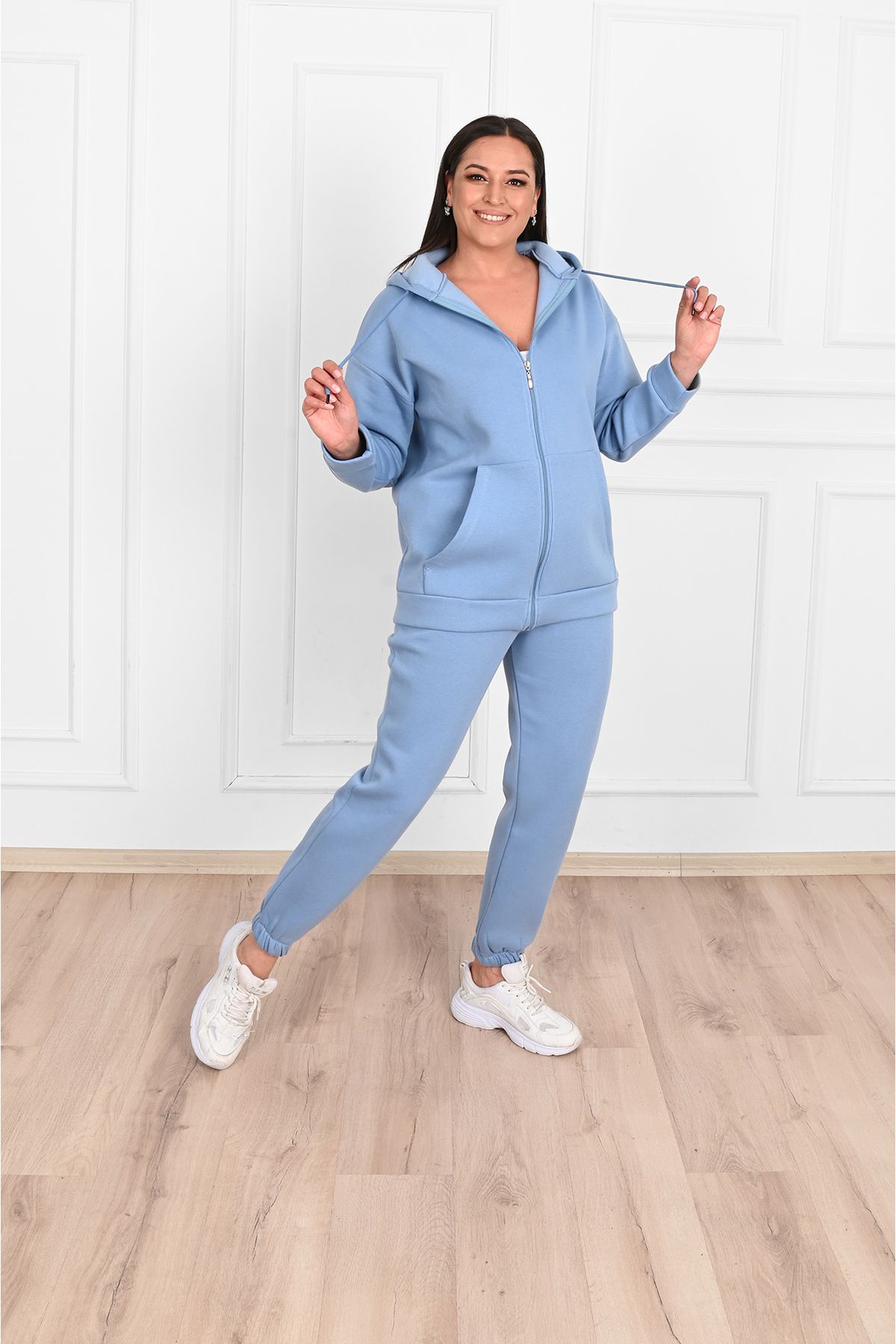 complete the look image