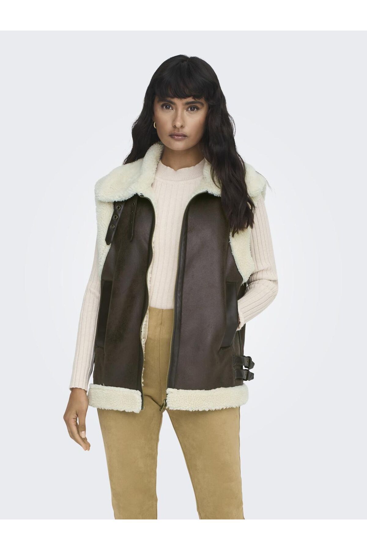 complete the look image