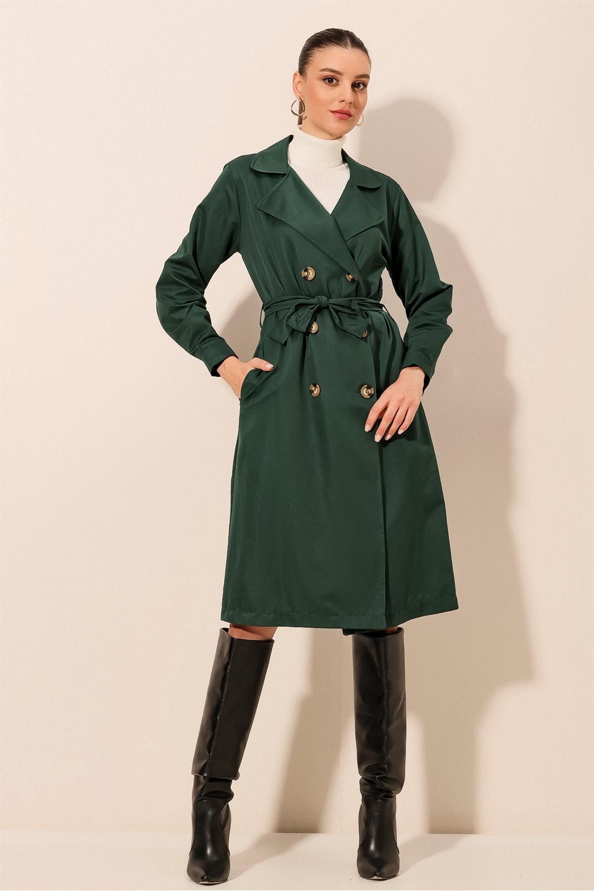 Emerald green top trench coat