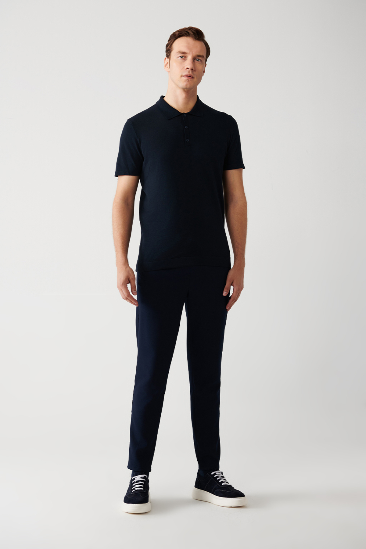 Avva تی شرت بافتنی مردانه یقه پولو نخی آبی سرمه ای استاندارد متناسب با برش معمولی E005012