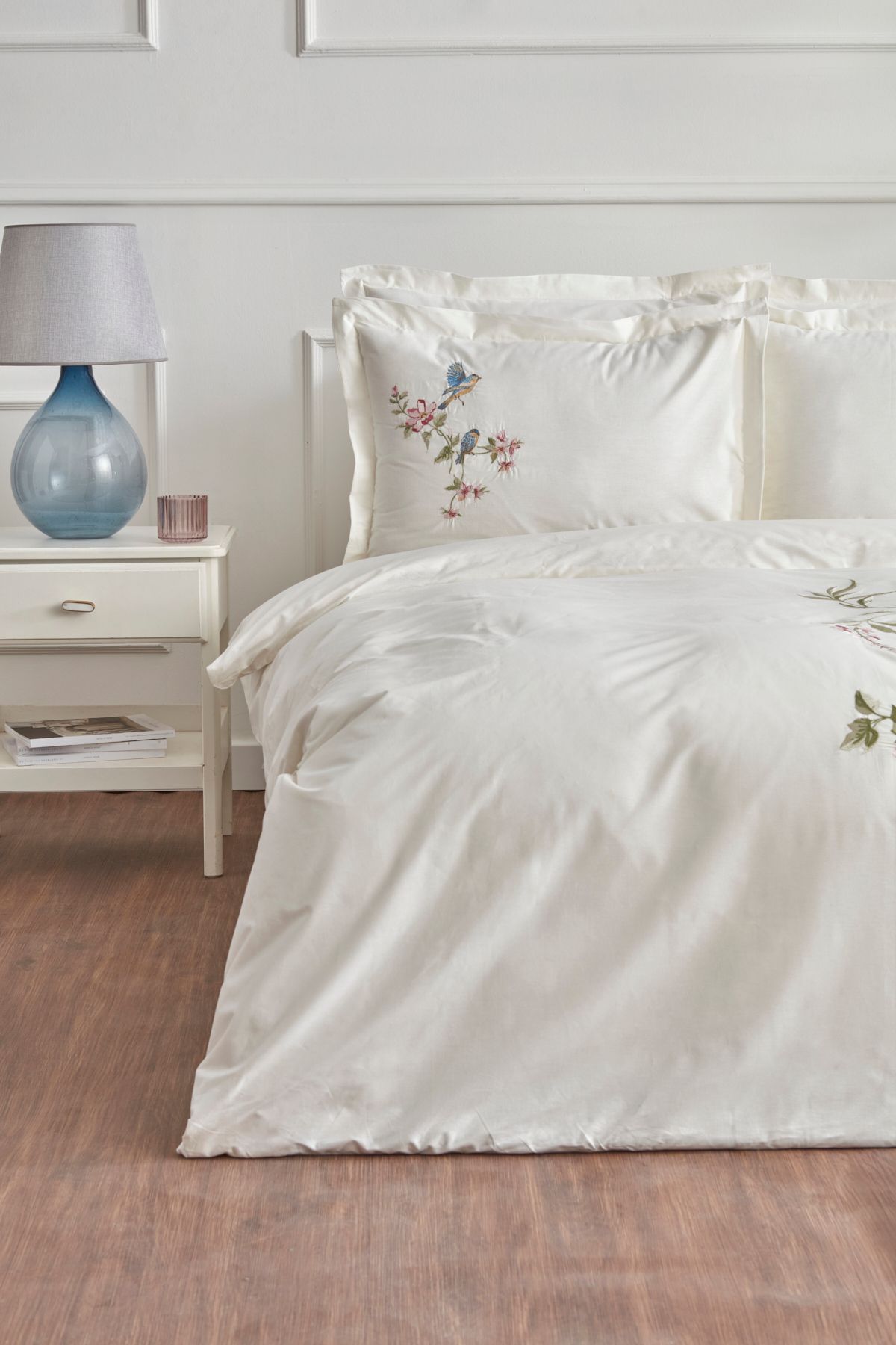 Karaca Home-Caroline 100% Cotton Double Embroidered Duvet Cover Set White 3