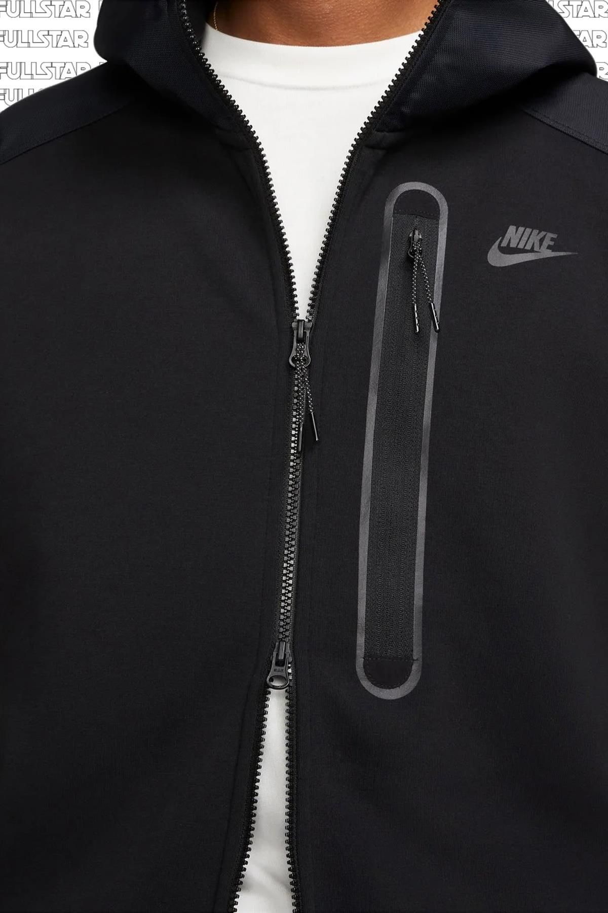 Black nike hot sale tech fleece jacket