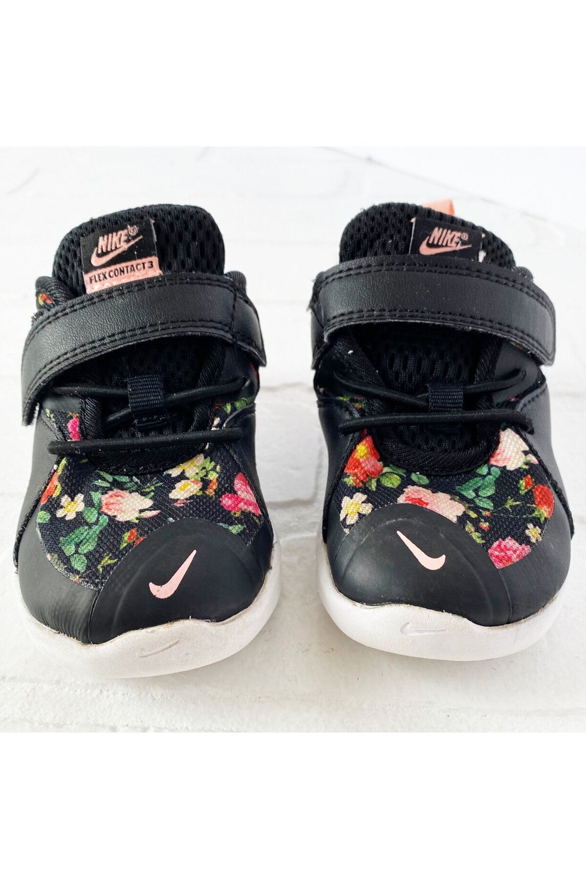Nike baby top floral shoes
