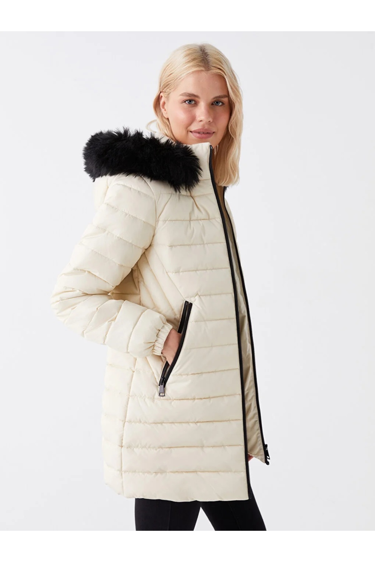 کاپشن ال سی وایکیکی W32258Z8 - FES