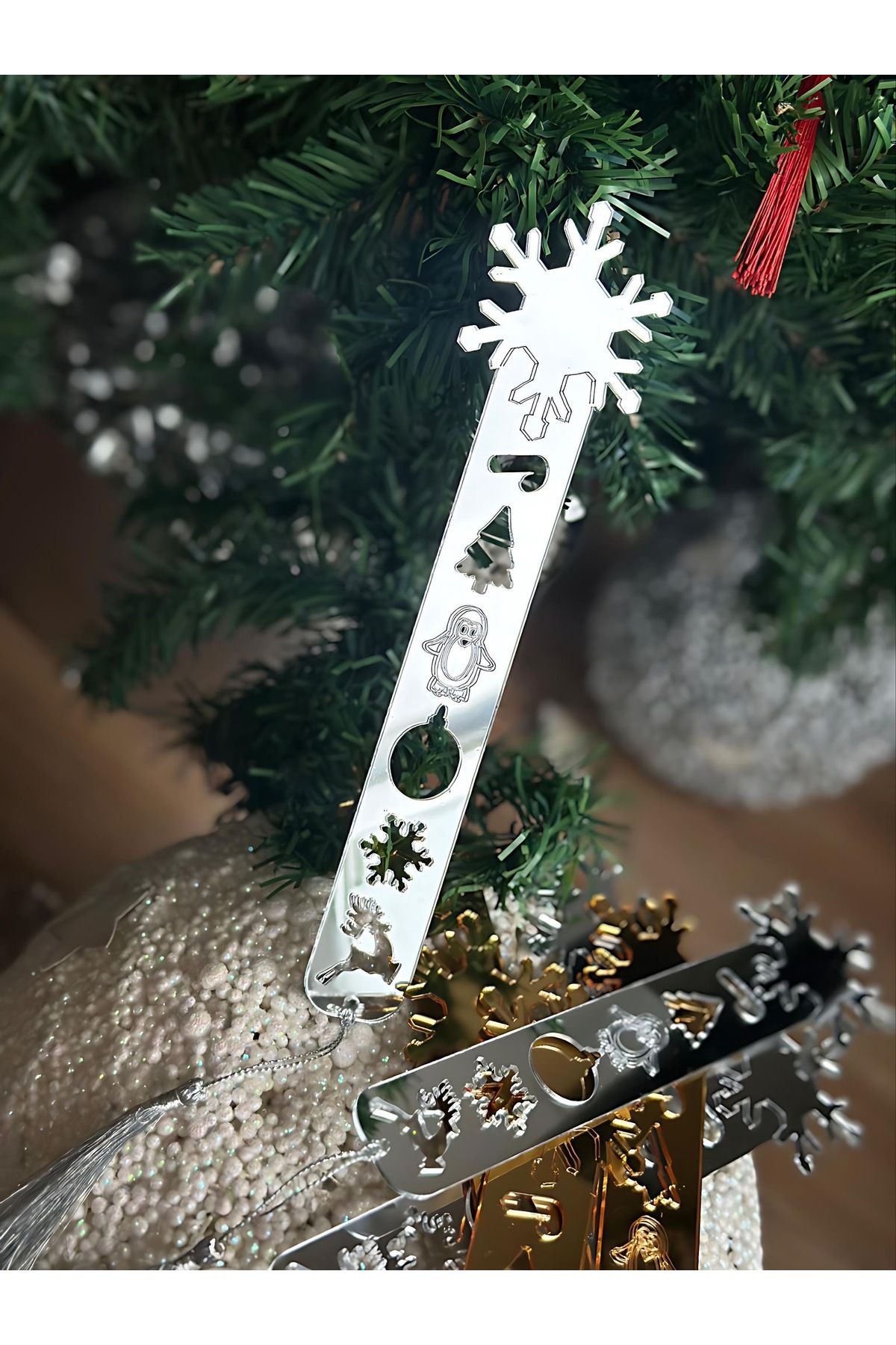 QUEEN AKSESUAR-Mirrored Christmas Snowflake Deer Penguin Tree Pattern Gift Tasseled Bookmark Silver Gray 3